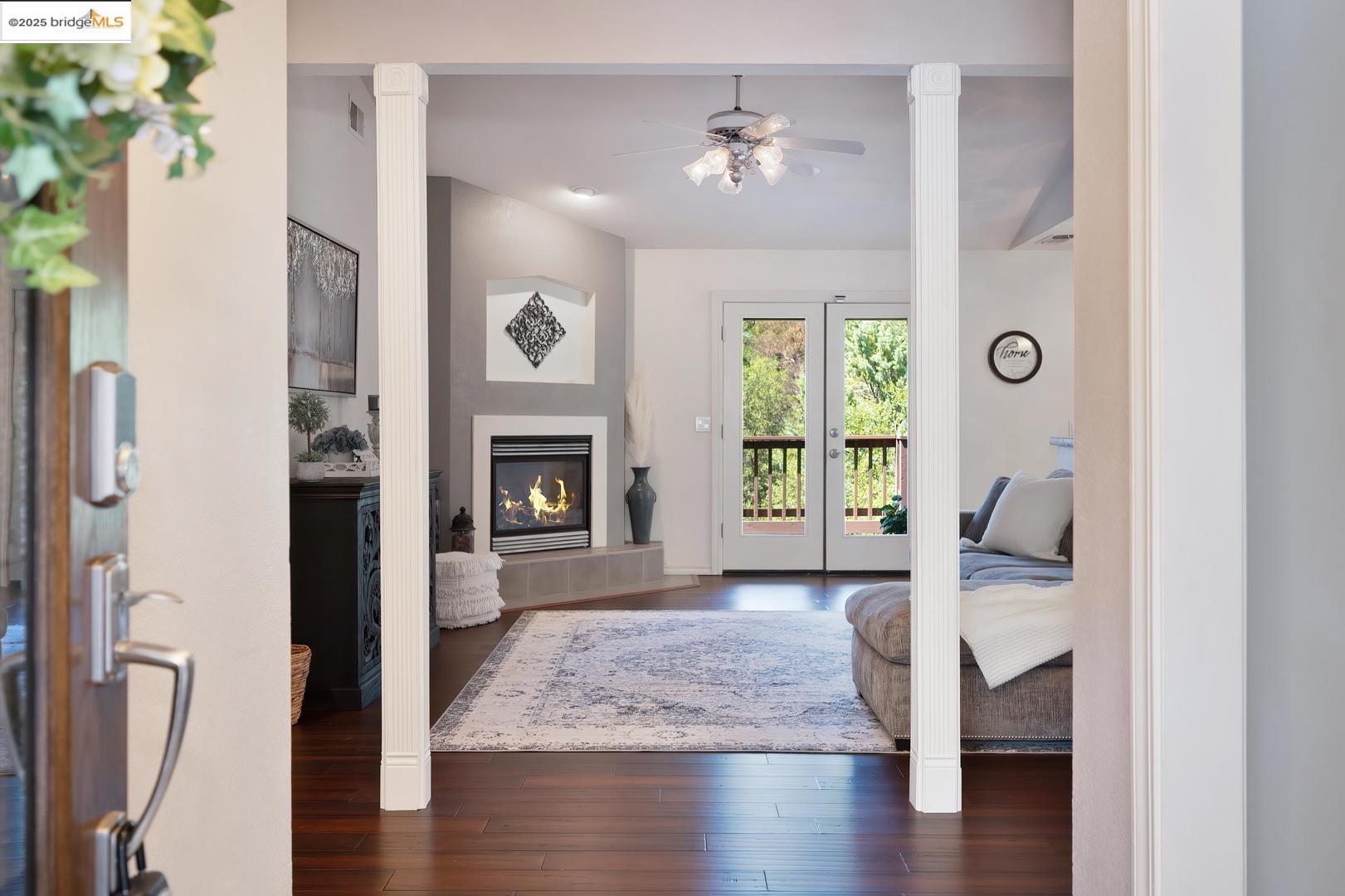 Front Image Thumbnail for EB41099752