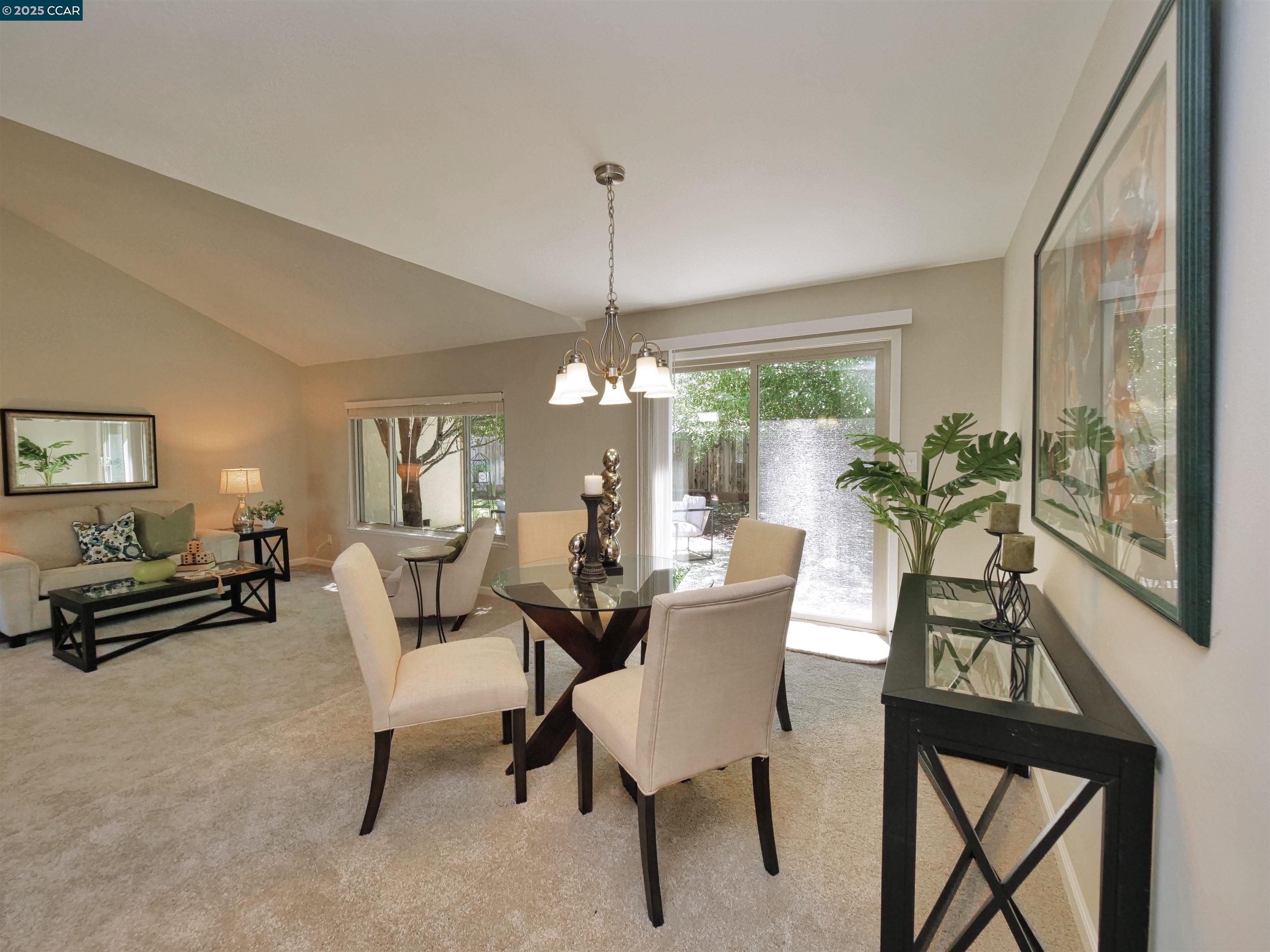 Detail Gallery Image 9 of 60 For 4311 Oakdale Place, Pittsburg,  CA 94565-6228 - 4 Beds | 2/1 Baths