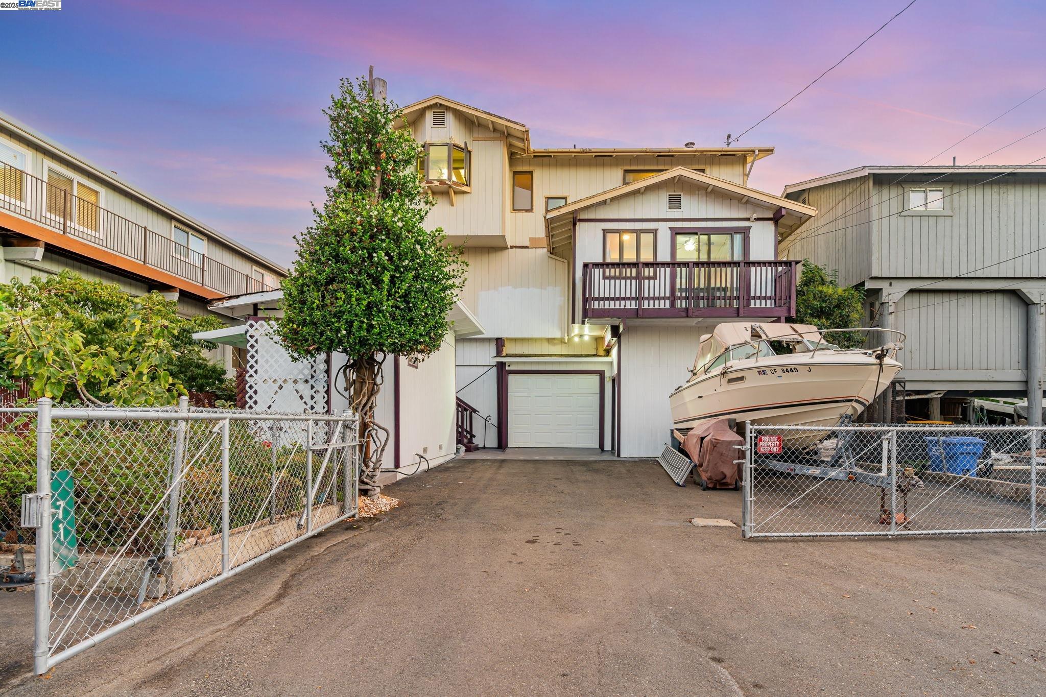 Detail Gallery Image 2 of 56 For 71 Taylor Pl, Bethel Island,  CA 94511 - 4 Beds | 2/1 Baths