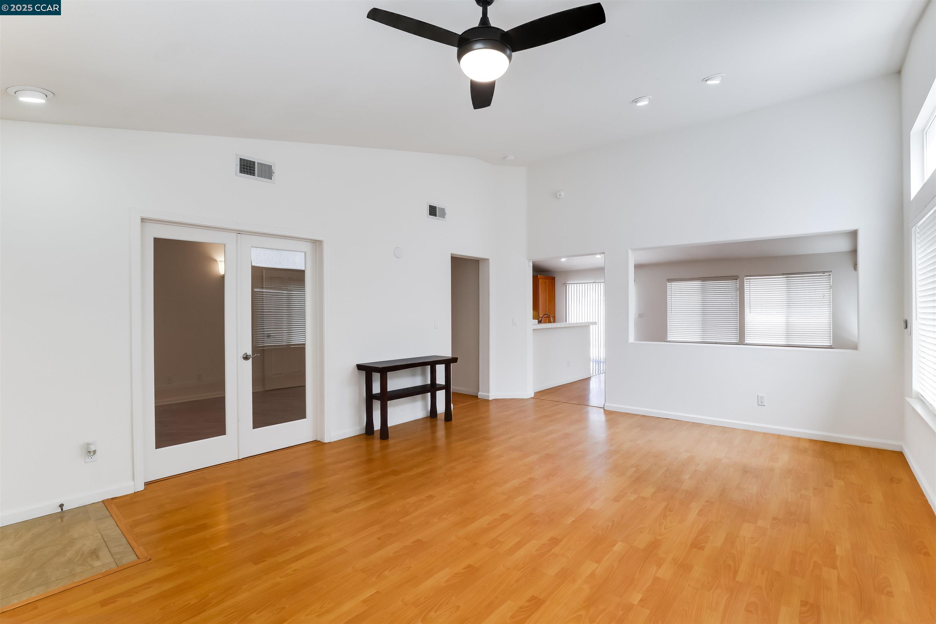 Detail Gallery Image 3 of 24 For 4513 Country Hills Dr, Antioch,  CA 94531 - 3 Beds | 2 Baths