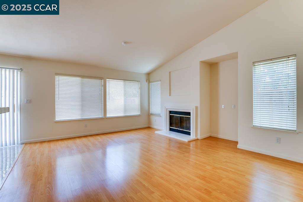 Detail Gallery Image 7 of 24 For 4513 Country Hills Dr, Antioch,  CA 94531 - 3 Beds | 2 Baths
