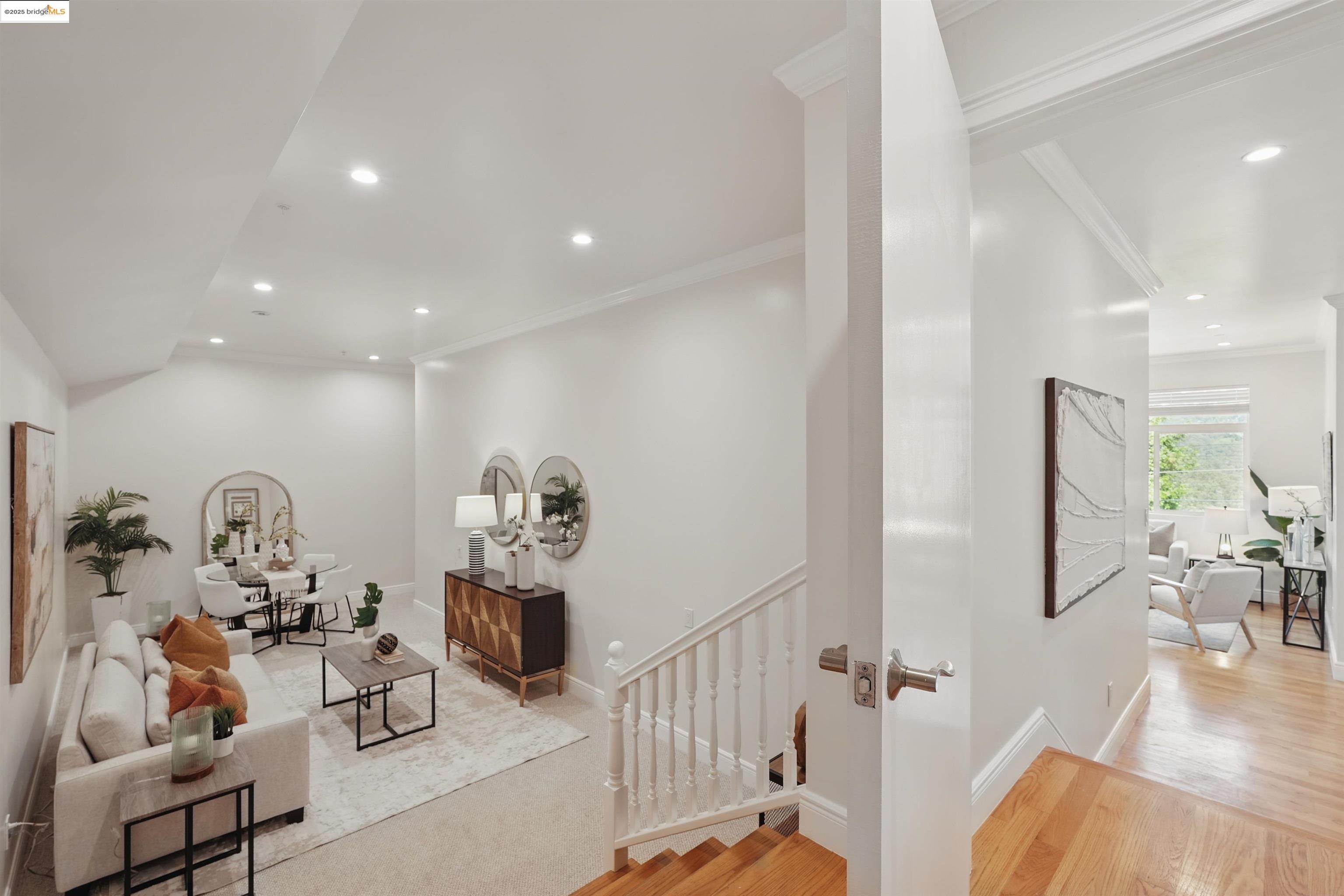 Detail Gallery Image 20 of 53 For 5915 Balboa Dr, Oakland,  CA 94611 - 5 Beds | 5 Baths