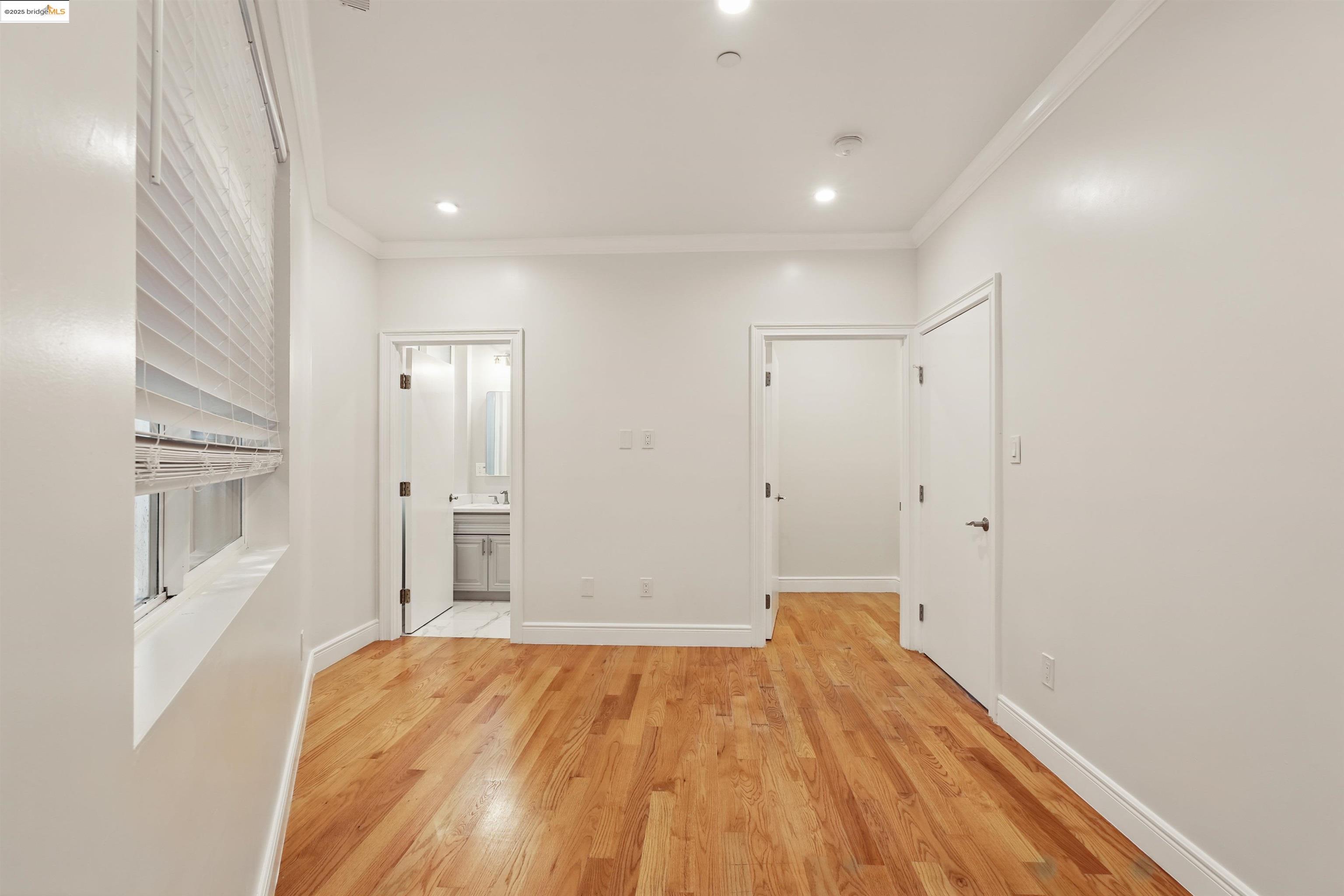 Detail Gallery Image 44 of 53 For 5915 Balboa Dr, Oakland,  CA 94611 - 5 Beds | 5 Baths