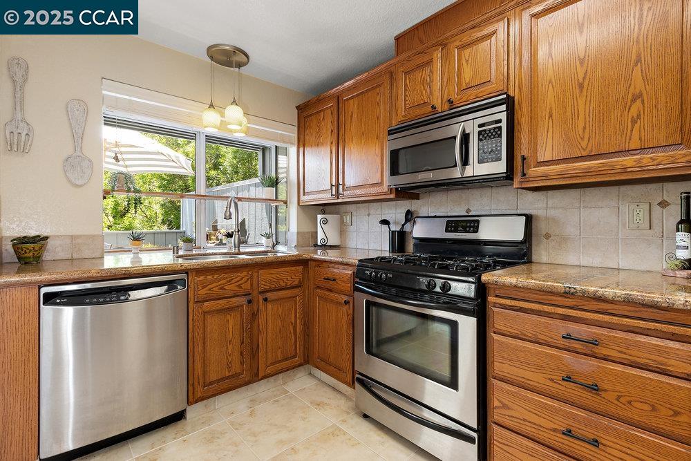 Photo #12: 41099771 Listing: Photo #12
