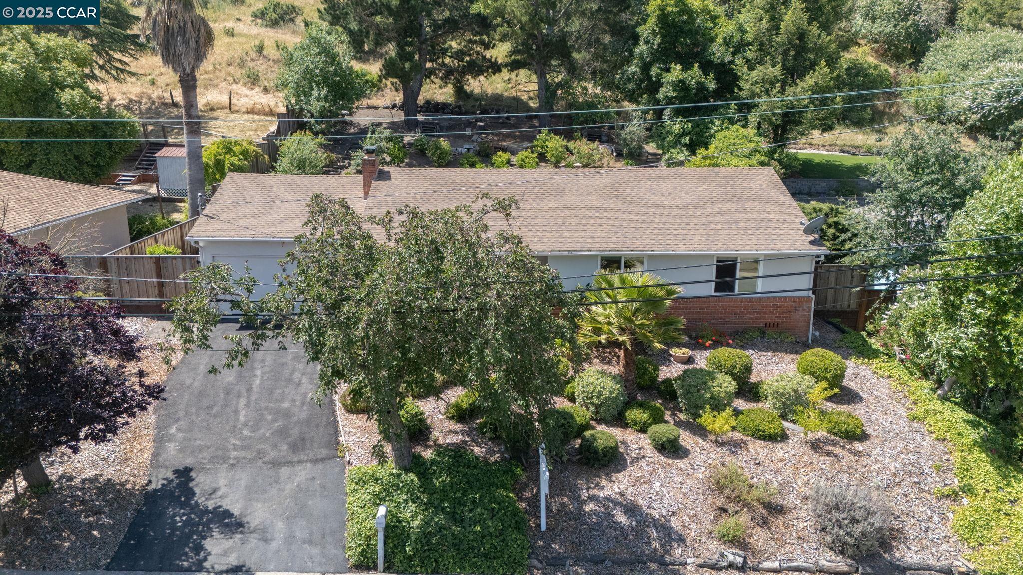 Detail Gallery Image 24 of 32 For 3215 Camino Colorados, Lafayette,  CA 94549 - 3 Beds | 2 Baths