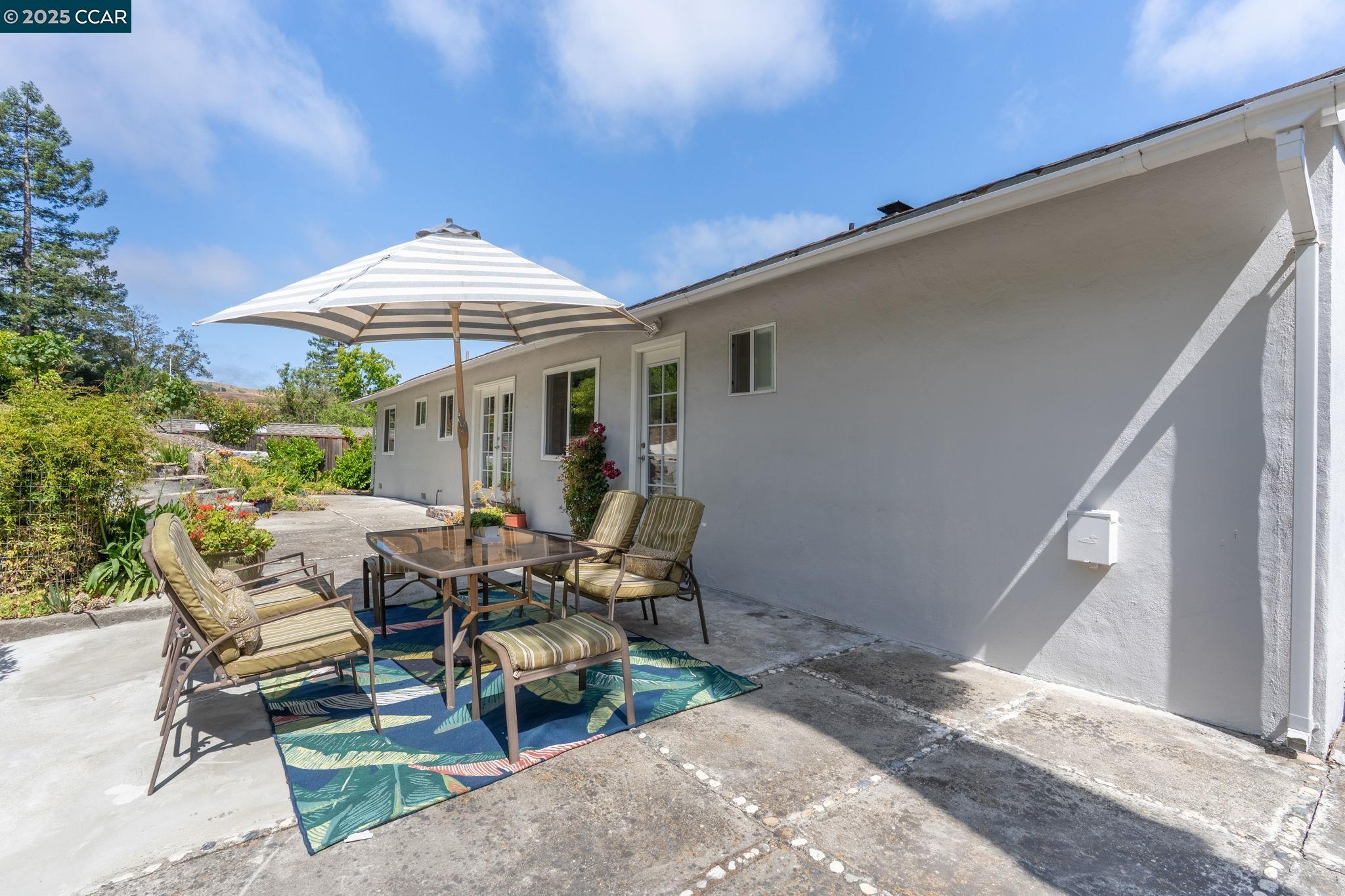 Detail Gallery Image 26 of 32 For 3215 Camino Colorados, Lafayette,  CA 94549 - 3 Beds | 2 Baths