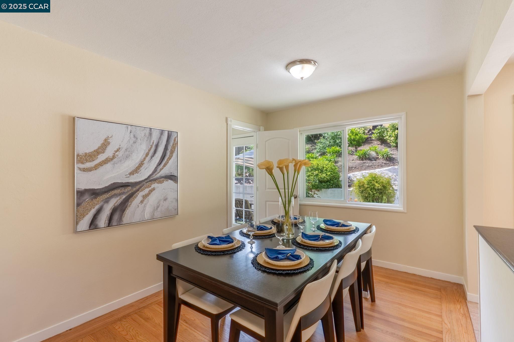 Detail Gallery Image 5 of 32 For 3215 Camino Colorados, Lafayette,  CA 94549 - 3 Beds | 2 Baths
