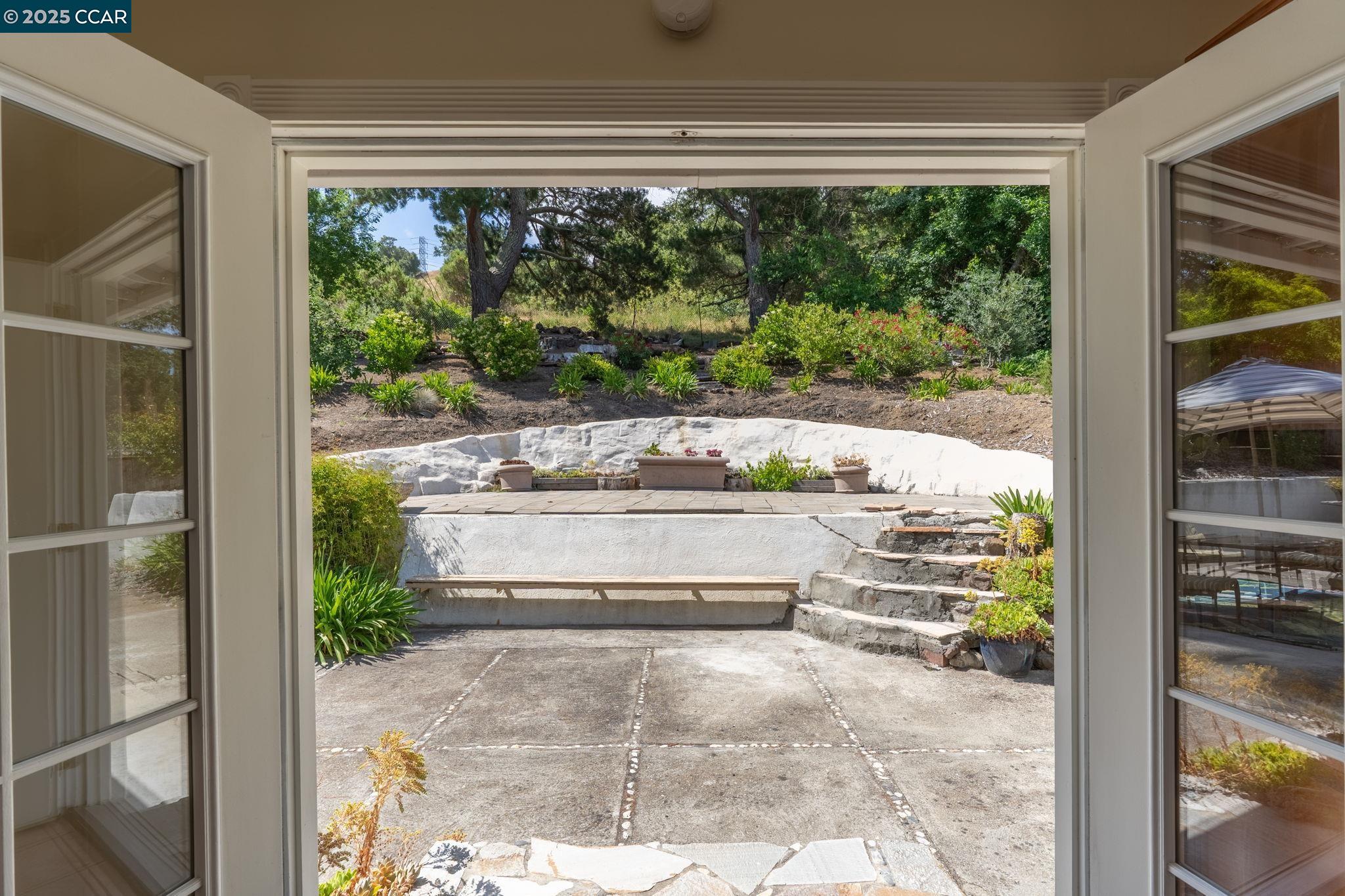 Detail Gallery Image 8 of 32 For 3215 Camino Colorados, Lafayette,  CA 94549 - 3 Beds | 2 Baths