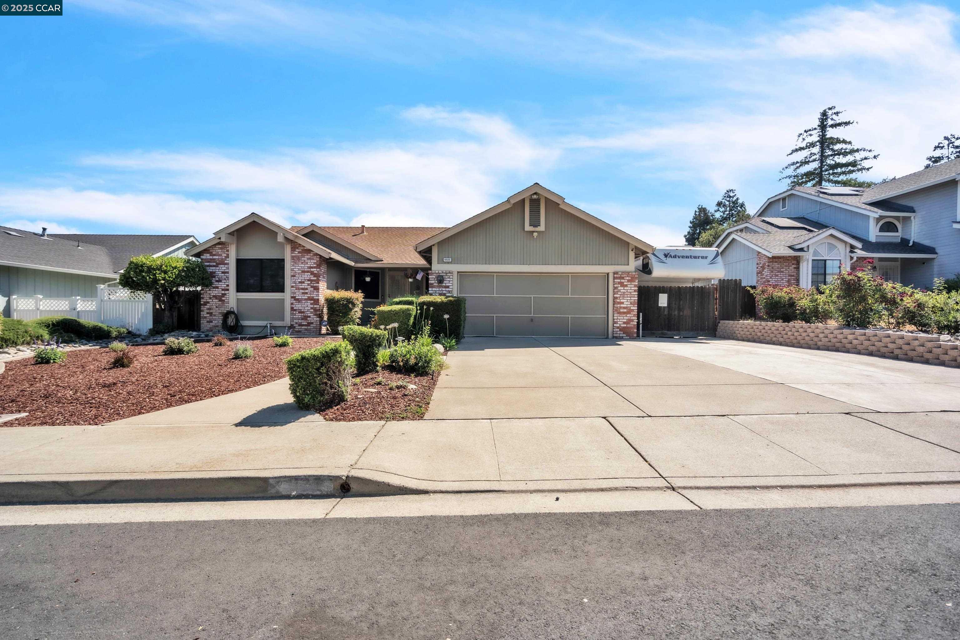 Detail Gallery Image 1 of 1 For 4025 Eagleridge Dr, Antioch,  CA 94509 - 3 Beds | 2 Baths