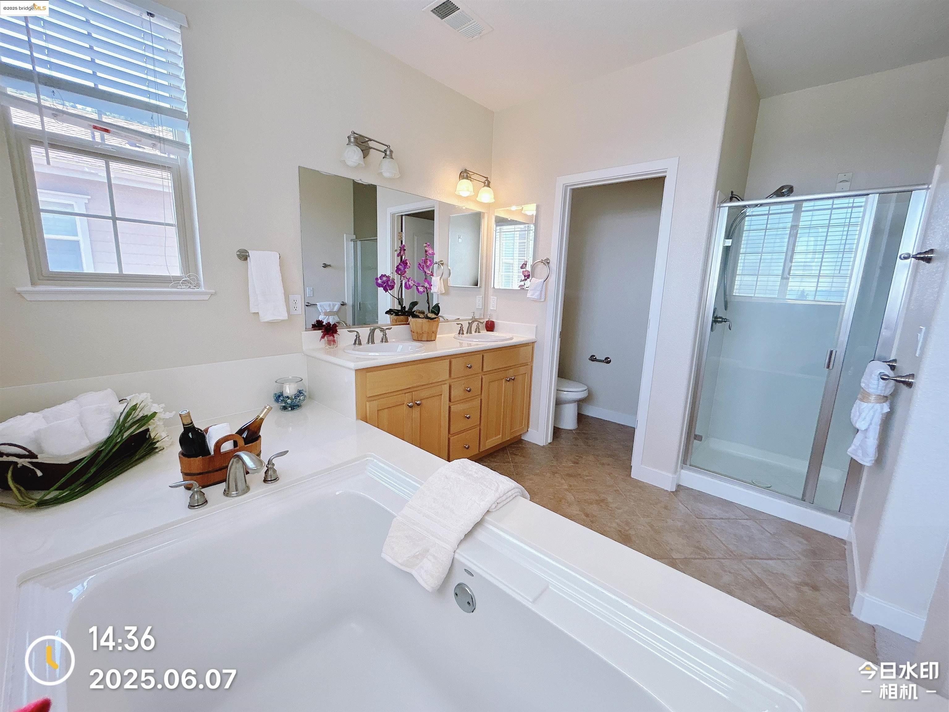 Detail Gallery Image 35 of 45 For 6136 Old Quarry Loop, Oakland,  CA 94605 - 2 Beds | 2/1 Baths