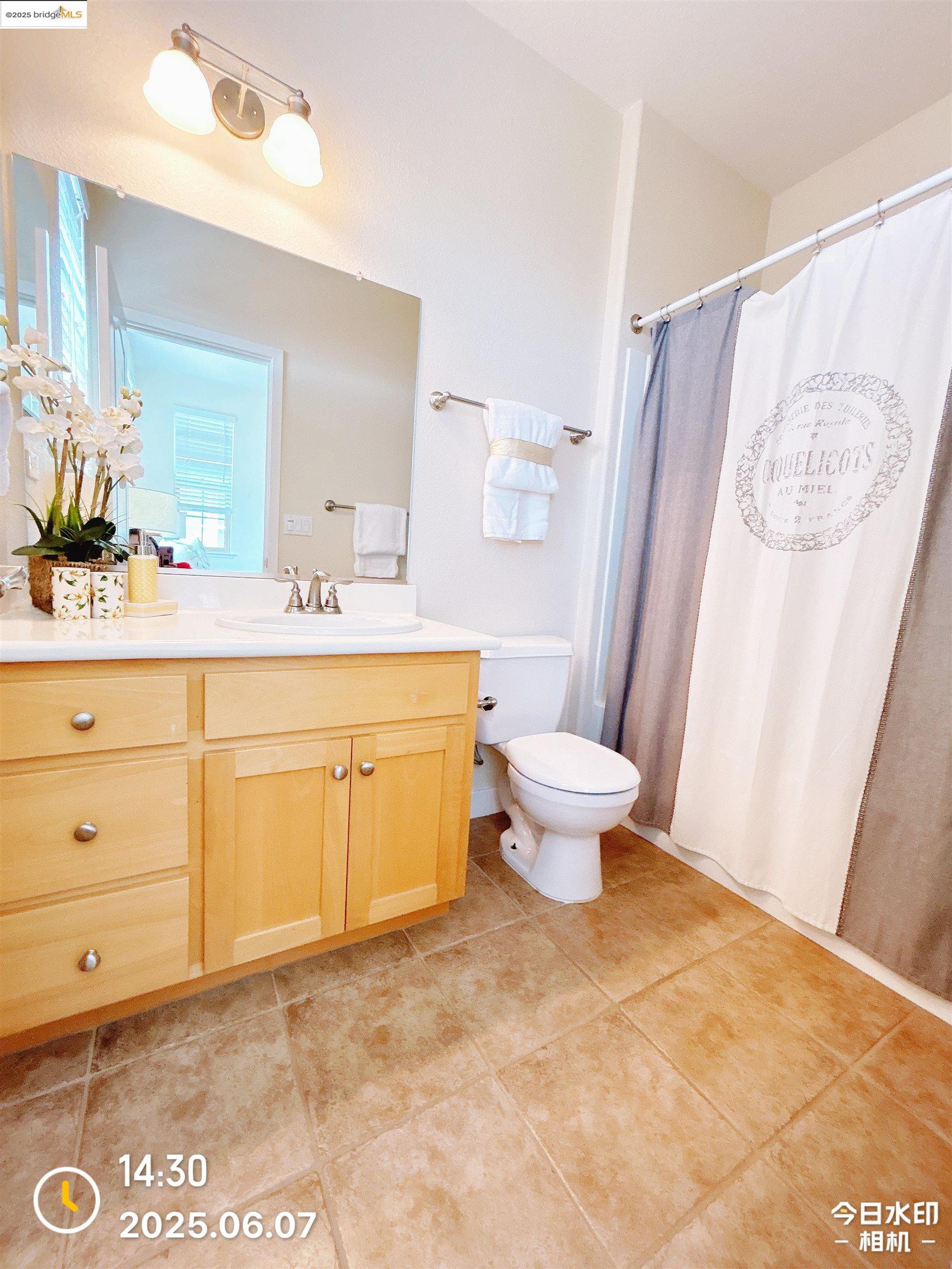 Detail Gallery Image 39 of 45 For 6136 Old Quarry Loop, Oakland,  CA 94605 - 2 Beds | 2/1 Baths