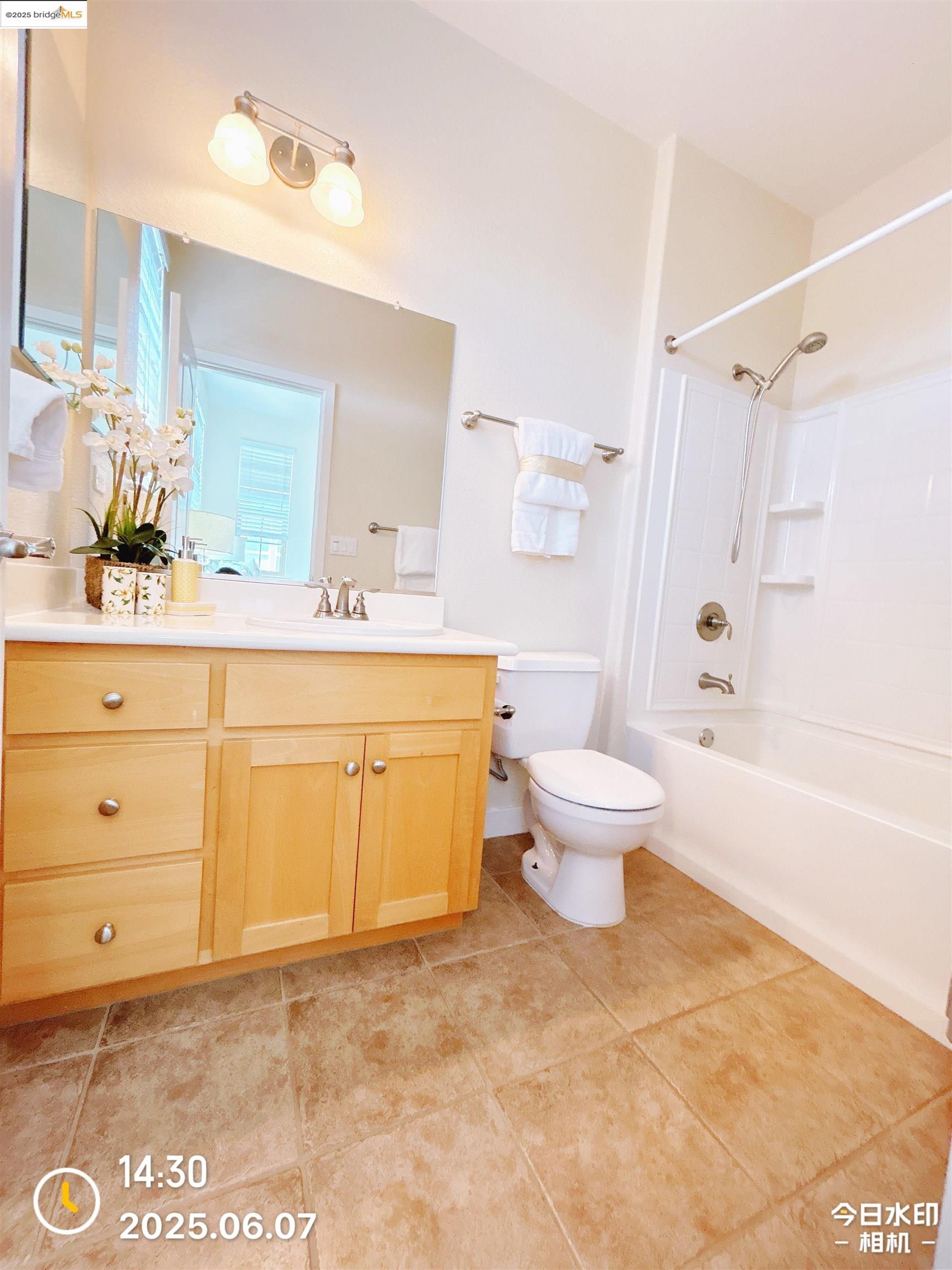 Detail Gallery Image 40 of 45 For 6136 Old Quarry Loop, Oakland,  CA 94605 - 2 Beds | 2/1 Baths