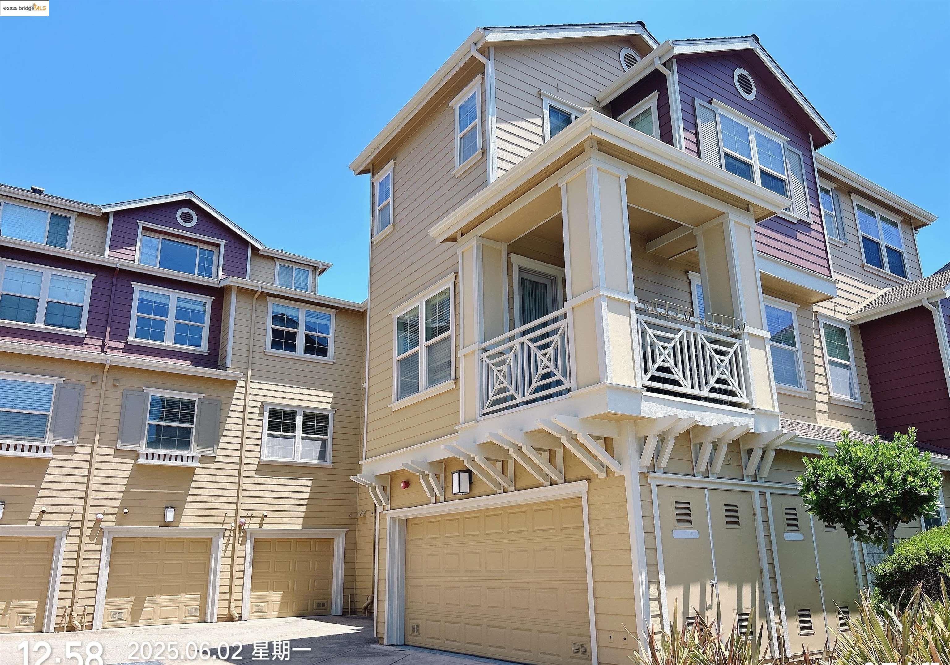 Detail Gallery Image 5 of 45 For 6136 Old Quarry Loop, Oakland,  CA 94605 - 2 Beds | 2/1 Baths