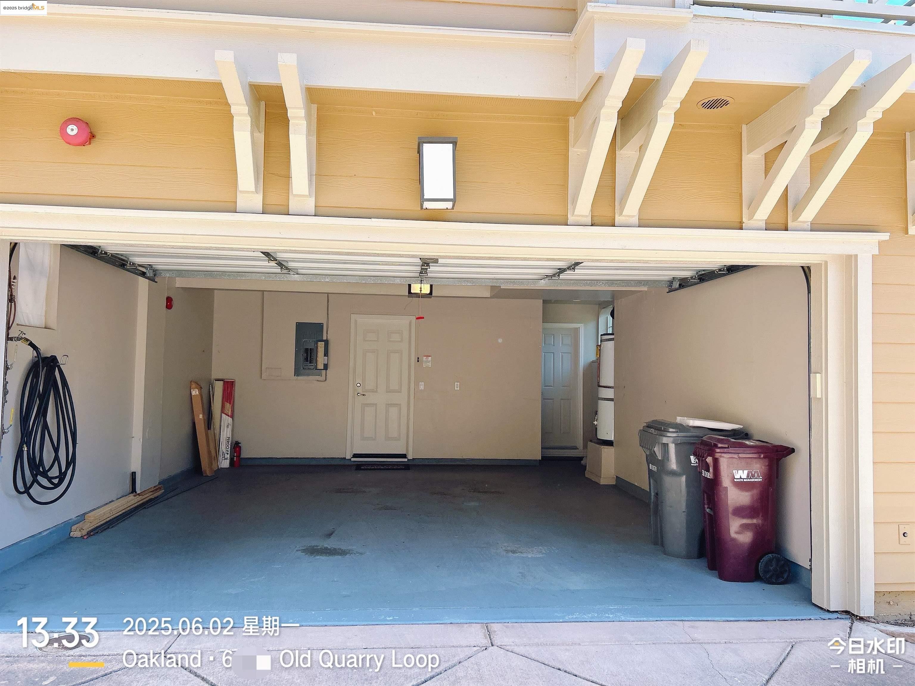 Detail Gallery Image 6 of 45 For 6136 Old Quarry Loop, Oakland,  CA 94605 - 2 Beds | 2/1 Baths