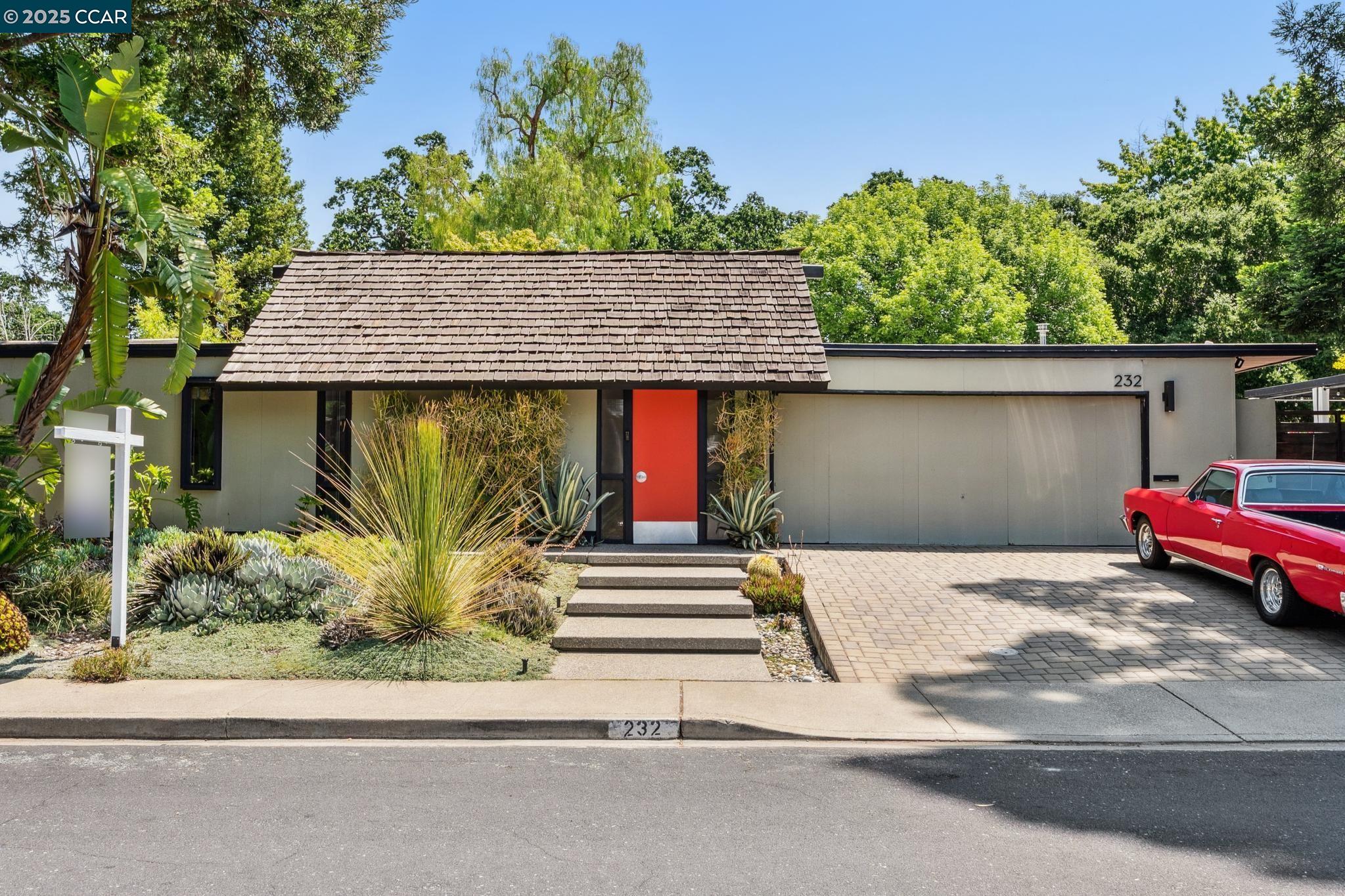 Detail Gallery Image 2 of 58 For 232 Clyde Dr, Walnut Creek,  CA 94598 - 4 Beds | 2 Baths