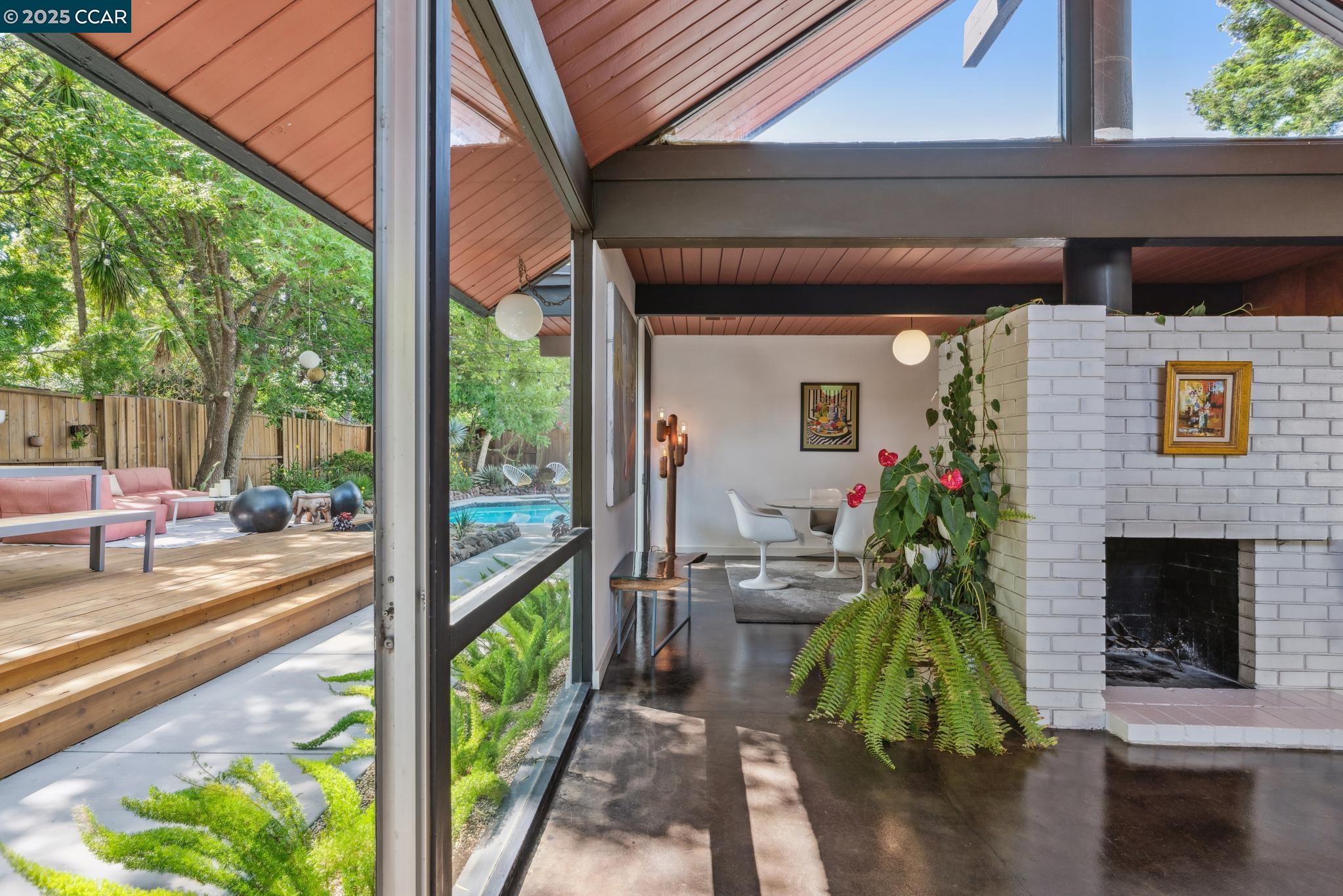Detail Gallery Image 13 of 58 For 232 Clyde Dr, Walnut Creek,  CA 94598 - 4 Beds | 2 Baths