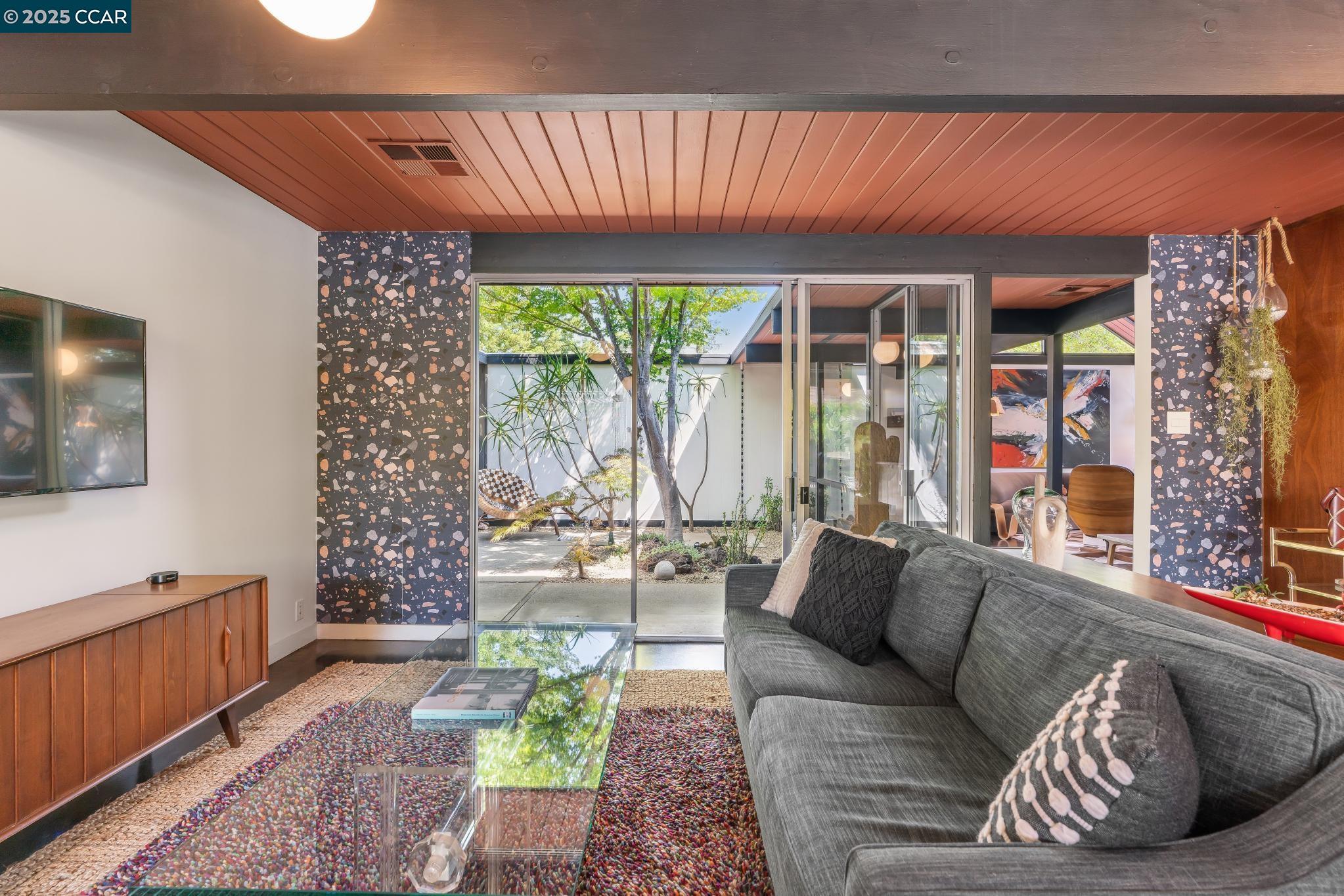Detail Gallery Image 18 of 58 For 232 Clyde Dr, Walnut Creek,  CA 94598 - 4 Beds | 2 Baths