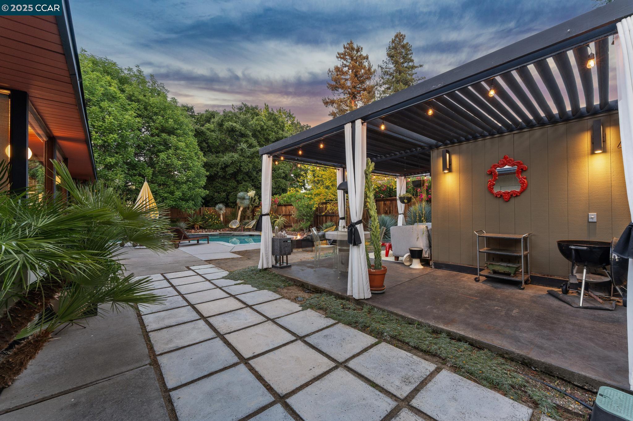 Detail Gallery Image 51 of 58 For 232 Clyde Dr, Walnut Creek,  CA 94598 - 4 Beds | 2 Baths