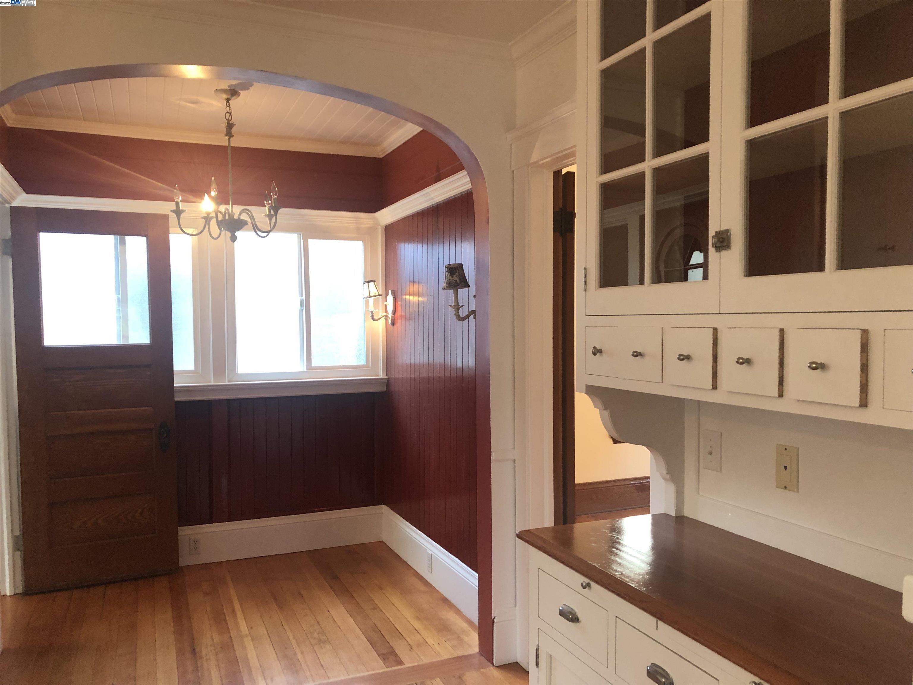 Detail Gallery Image 1 of 1 For 466-a Ruthven Ave, Palo Alto,  CA 94301 - 2 Beds | 1 Baths