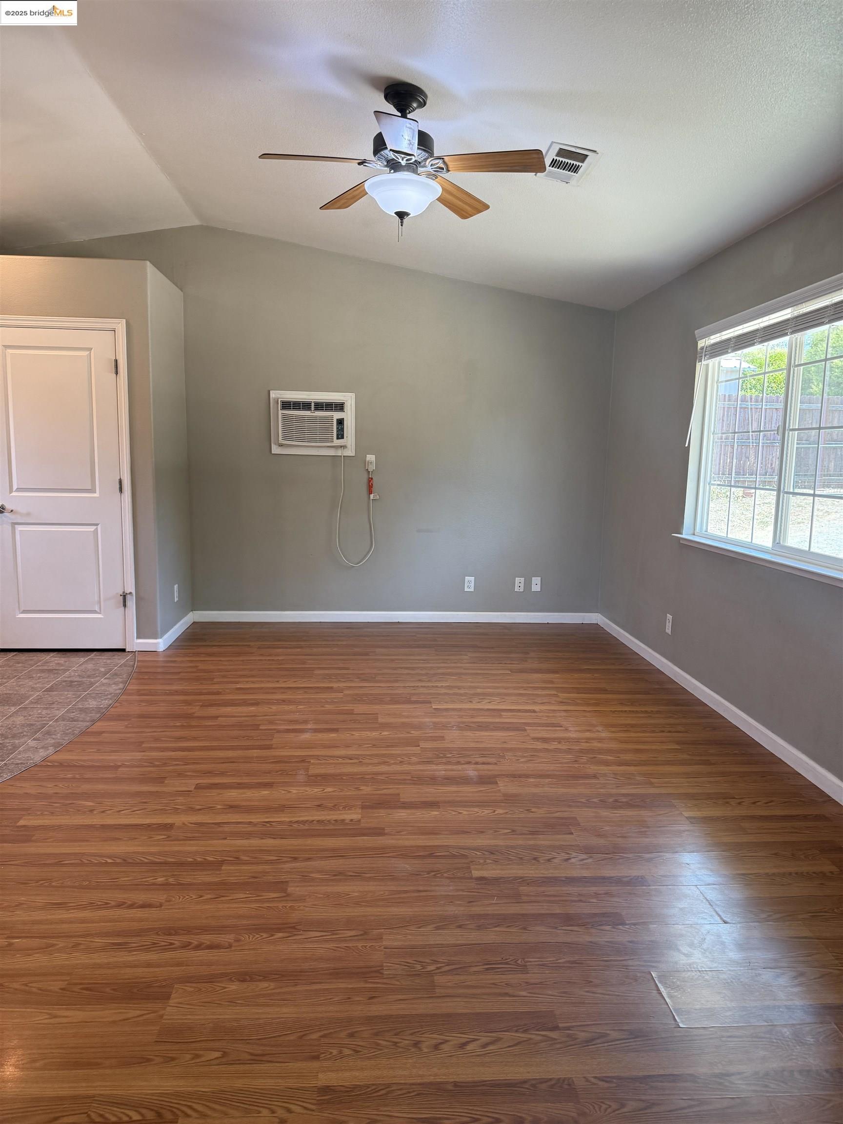 Detail Gallery Image 7 of 31 For 16100 Jacksonville Rd., Jamestown,  CA 95327 - 2 Beds | 1 Baths