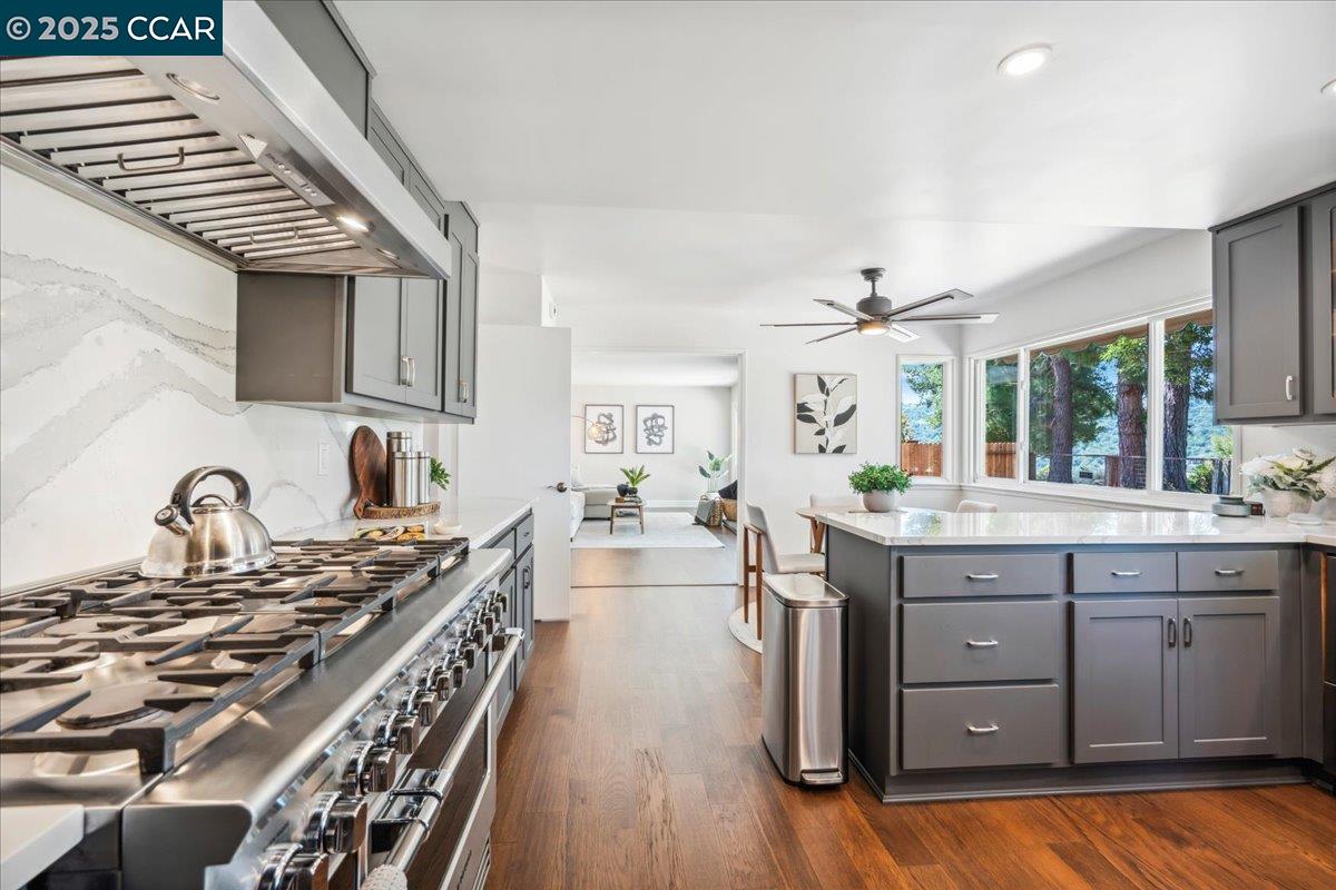 Detail Gallery Image 14 of 59 For 739 Devils Drop Ct, Richmond,  CA 94803 - 6 Beds | 2/1 Baths