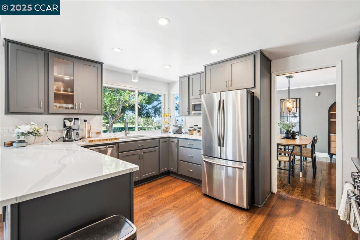 Detail Gallery Image 16 of 59 For 739 Devils Drop Ct, Richmond,  CA 94803 - 6 Beds | 2/1 Baths