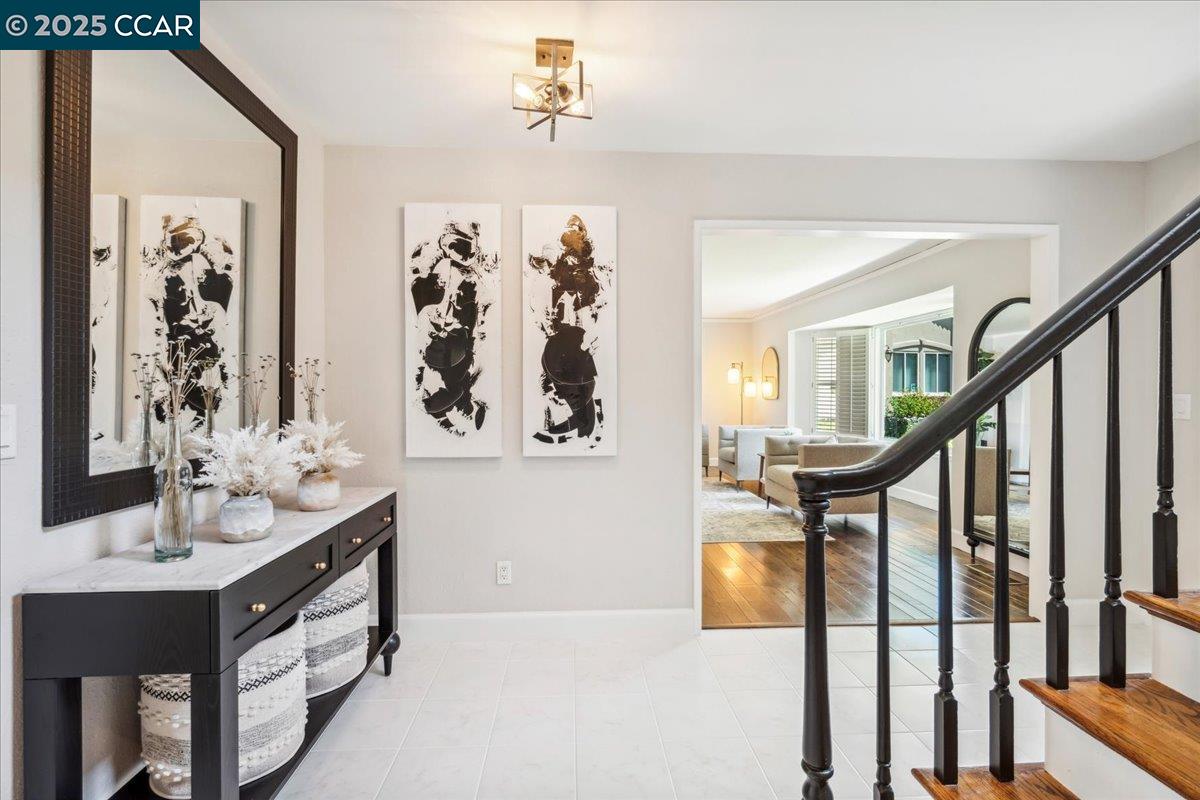 Detail Gallery Image 7 of 59 For 739 Devils Drop Ct, Richmond,  CA 94803 - 6 Beds | 2/1 Baths