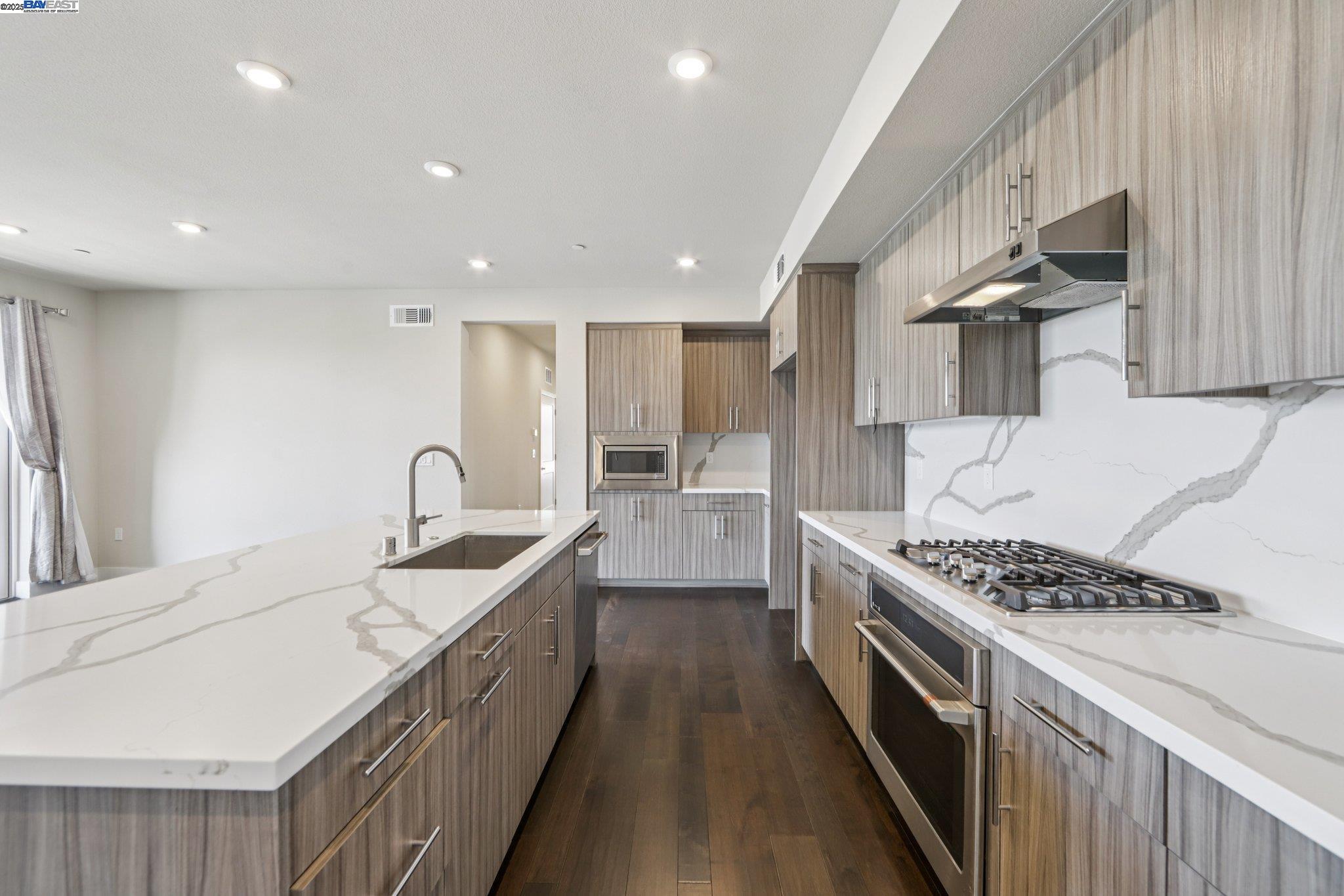 Photo #14: 41099802 Listing: Photo #14
