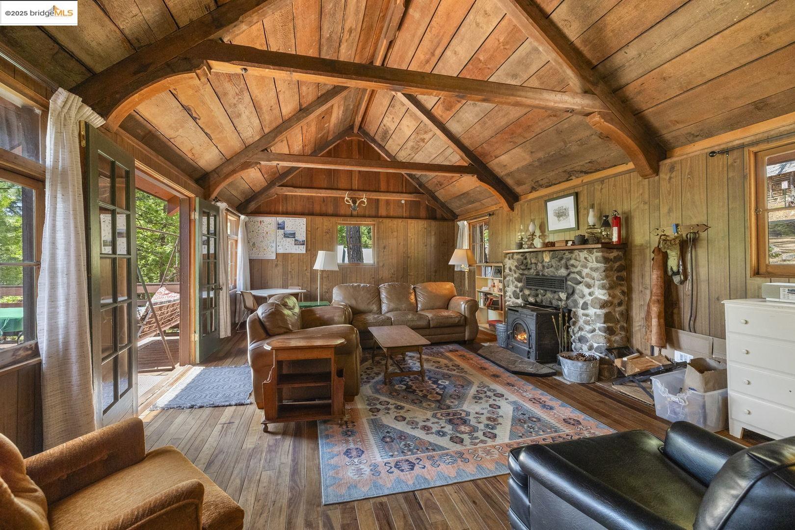 Detail Gallery Image 3 of 27 For 16 Highland Way, Pinecrest,  CA 95364 - 3 Beds | 1 Baths