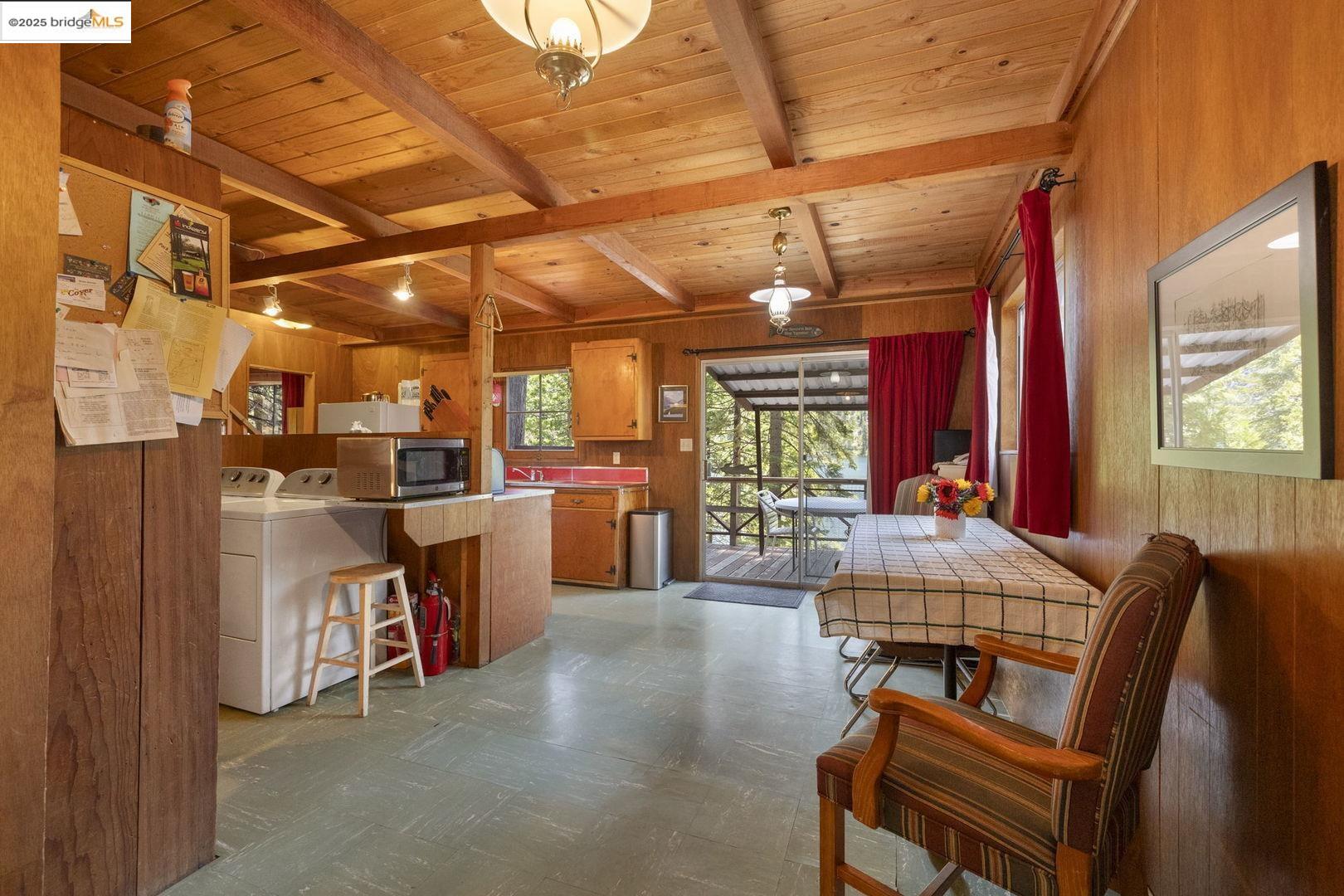 Detail Gallery Image 6 of 27 For 16 Highland Way, Pinecrest,  CA 95364 - 3 Beds | 1 Baths