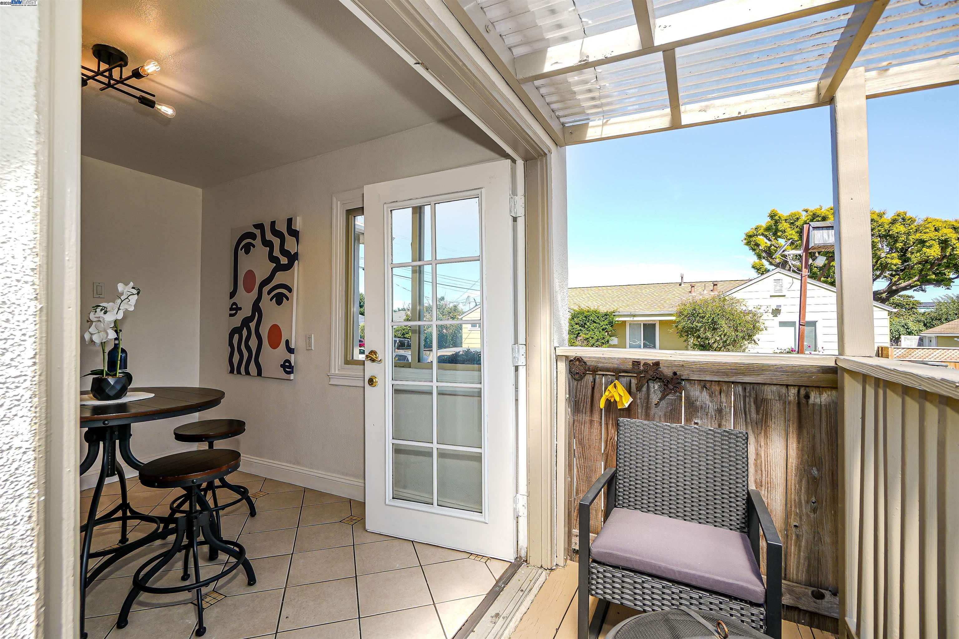 Detail Gallery Image 15 of 36 For 789 17th Street, Richmond,  CA 94801 - 4 Beds | 2/1 Baths