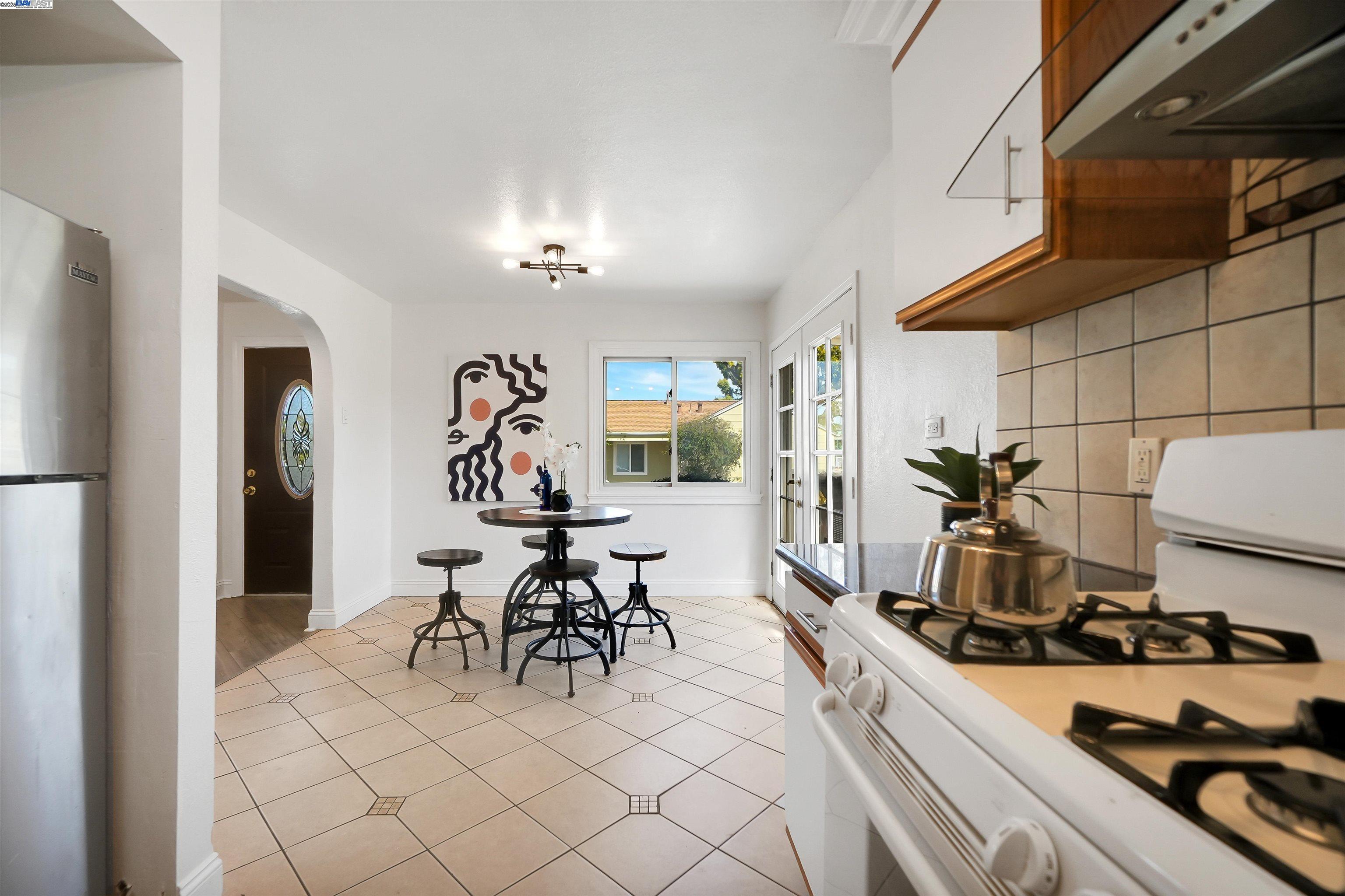 Detail Gallery Image 20 of 36 For 789 17th Street, Richmond,  CA 94801 - 4 Beds | 2/1 Baths