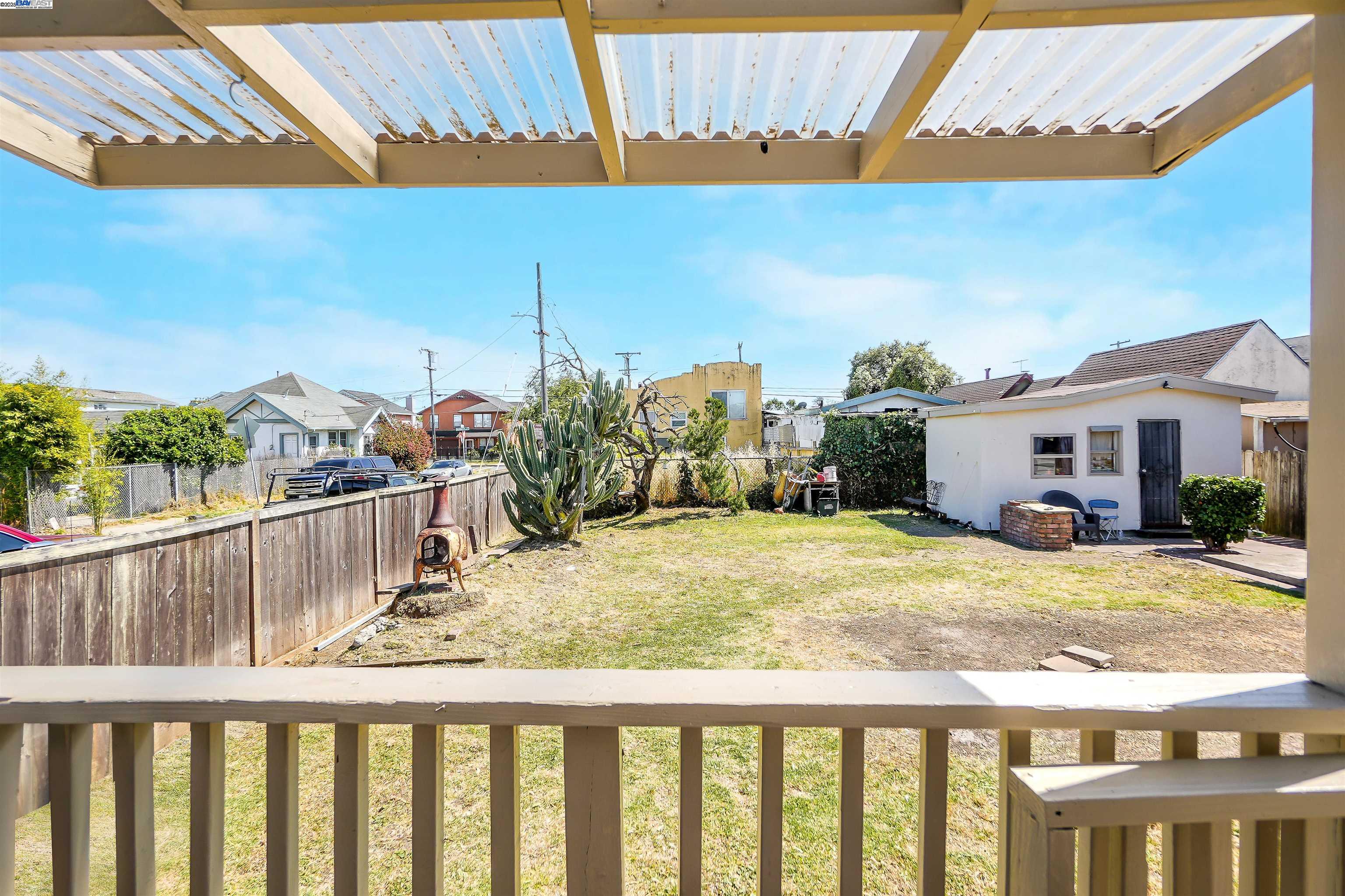 Detail Gallery Image 27 of 36 For 789 17th Street, Richmond,  CA 94801 - 4 Beds | 2/1 Baths