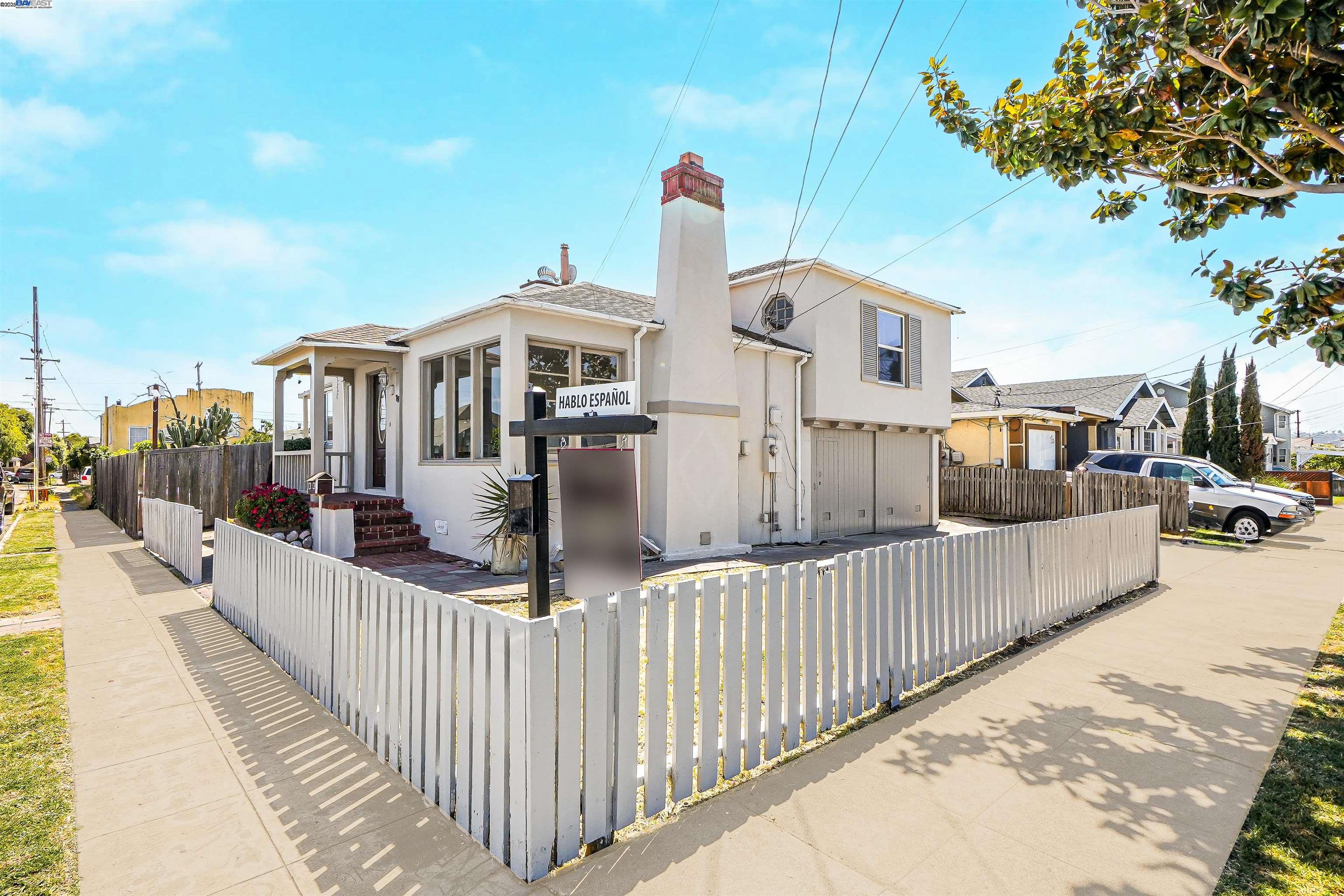 Detail Gallery Image 5 of 36 For 789 17th Street, Richmond,  CA 94801 - 4 Beds | 2/1 Baths