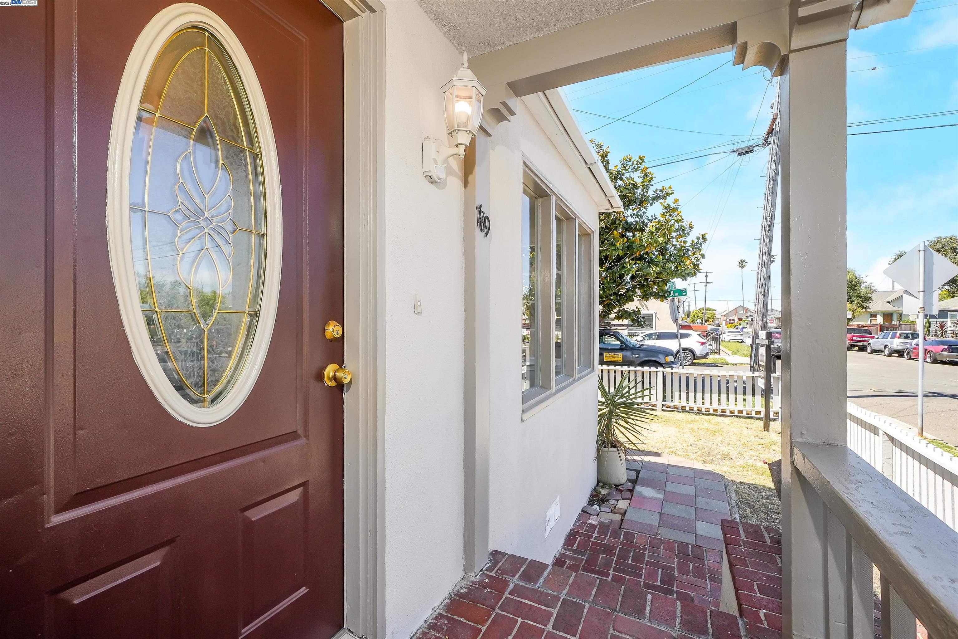 Detail Gallery Image 7 of 36 For 789 17th Street, Richmond,  CA 94801 - 4 Beds | 2/1 Baths