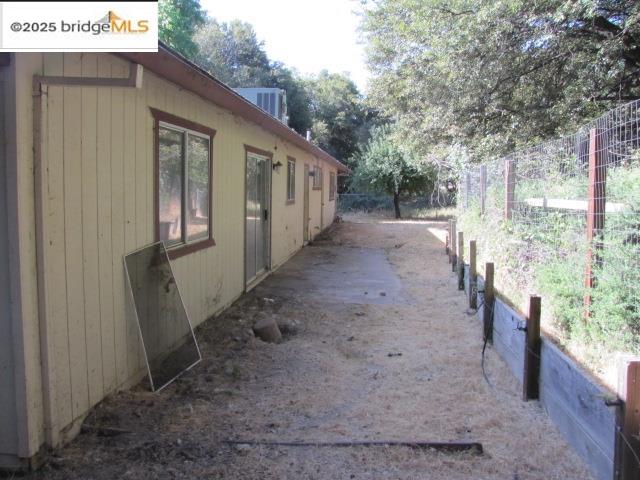 Detail Gallery Image 3 of 23 For 2364 Rainbow Rd., Mariposa,  CA 95338 - 3 Beds | 2 Baths