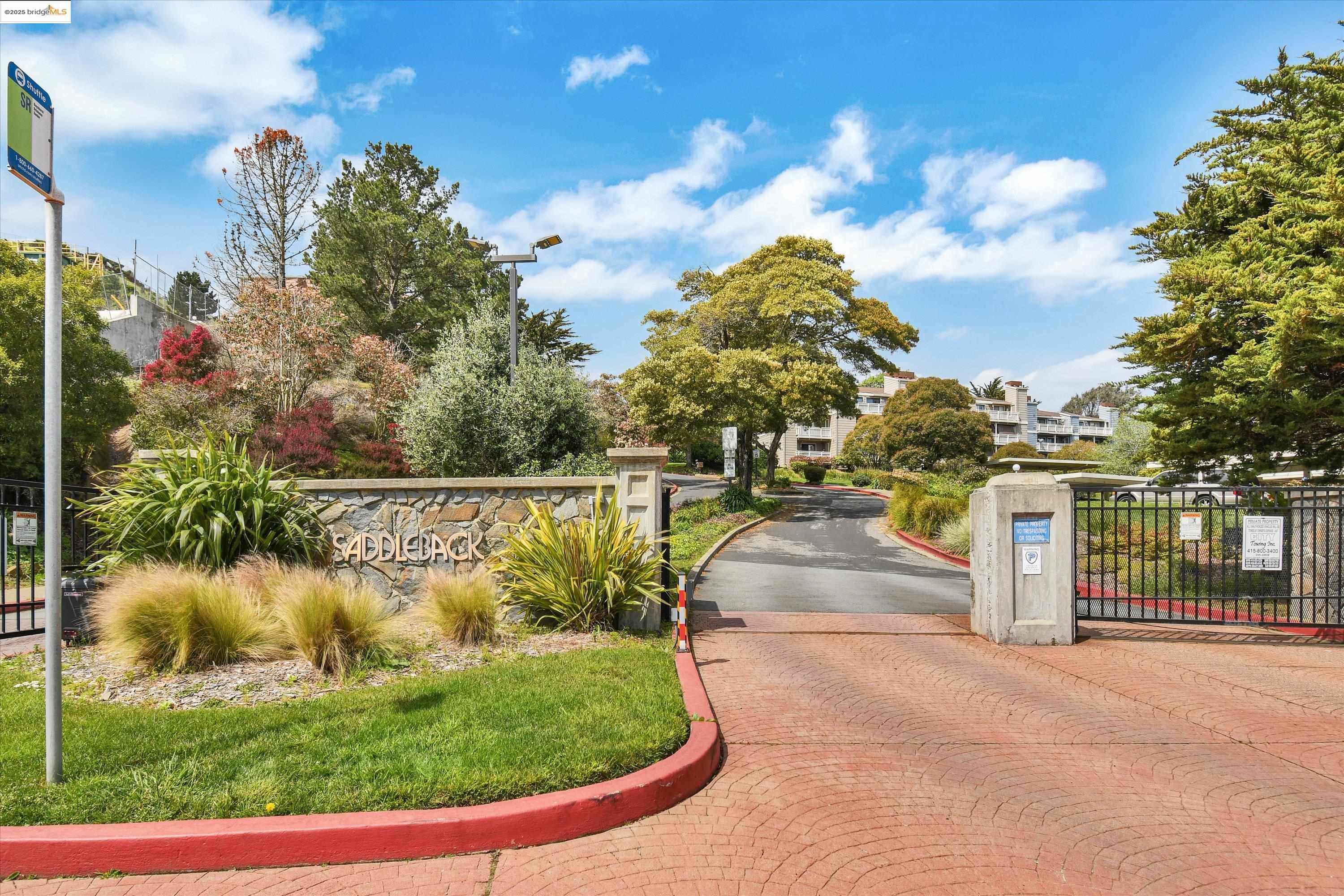 Detail Gallery Image 1 of 42 For 805 Red Leaf Court, San Francisco,  CA 94134 - 3 Beds | 2 Baths