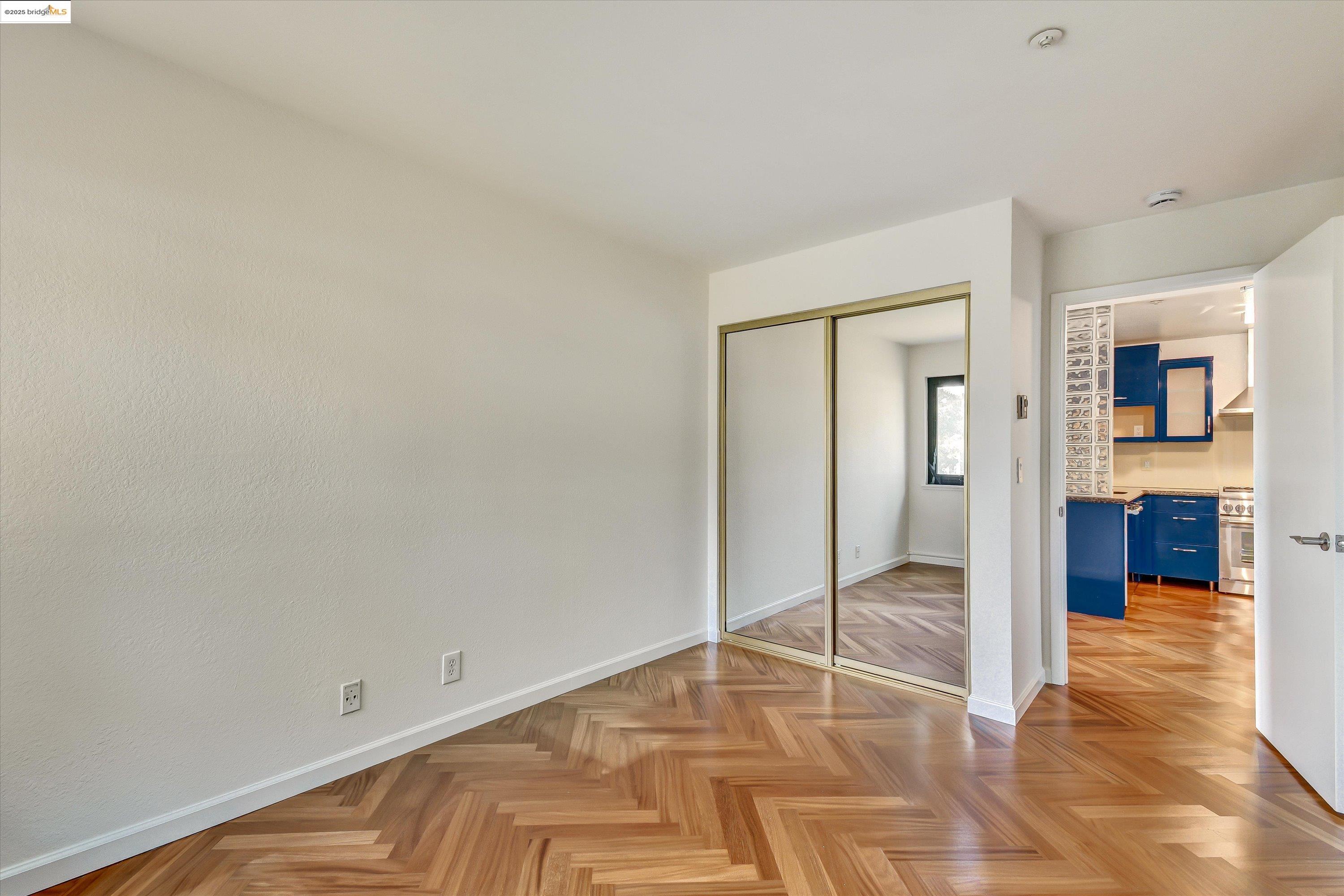 Detail Gallery Image 16 of 42 For 805 Red Leaf Court, San Francisco,  CA 94134 - 3 Beds | 2 Baths