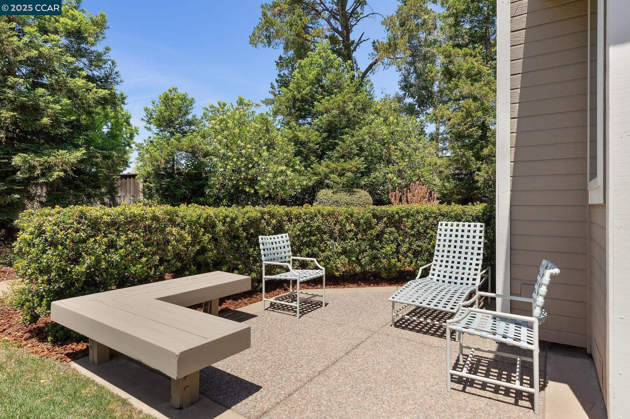 Detail Gallery Image 24 of 38 For 21 Mercury Ct, Pleasant Hill,  CA 94523 - 4 Beds | 2 Baths