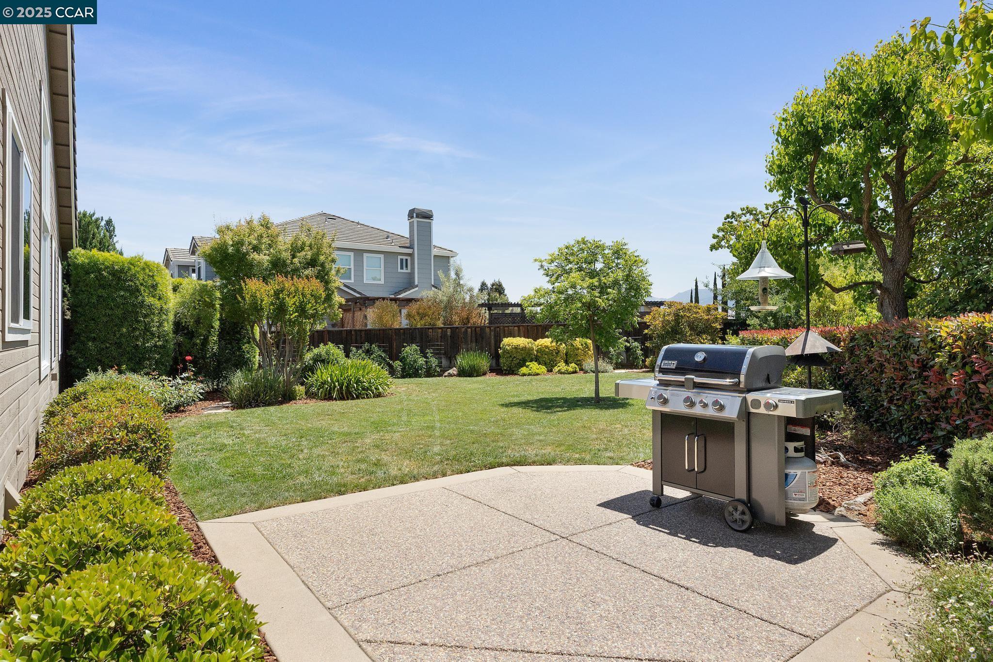 Detail Gallery Image 28 of 38 For 21 Mercury Ct, Pleasant Hill,  CA 94523 - 4 Beds | 2 Baths