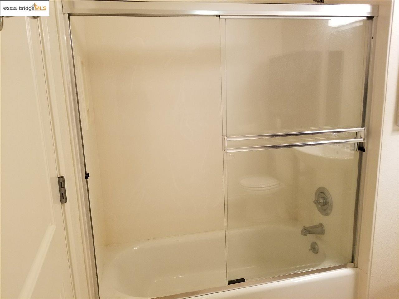 655 12Th St # 309, Oakland, California 94607, 1 Bedroom Bedrooms, 3 Rooms Rooms,1 BathroomBathrooms,Residential Lease,For Rent,655 12Th St # 309,41099844