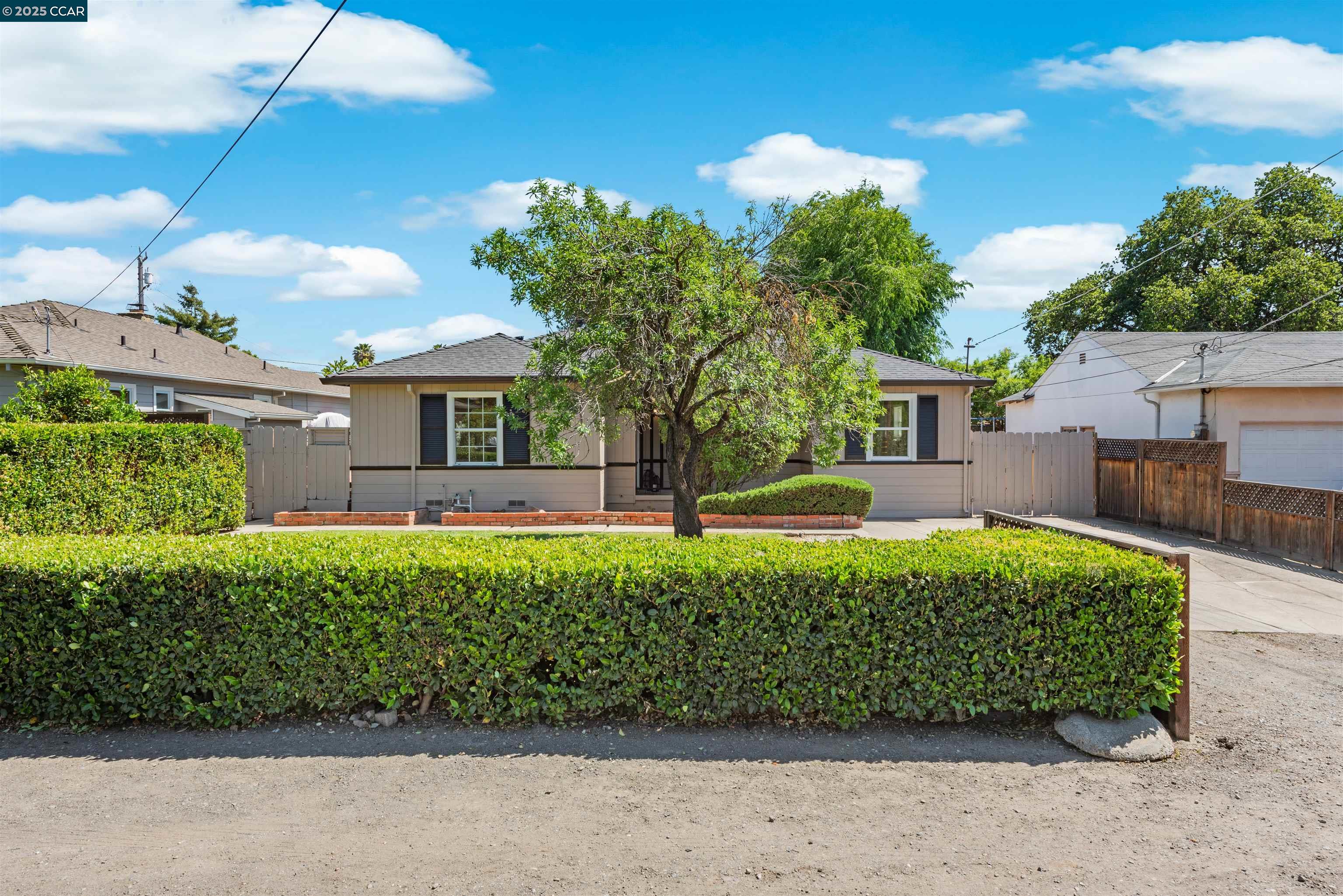 Front Image Thumbnail for CC41099849