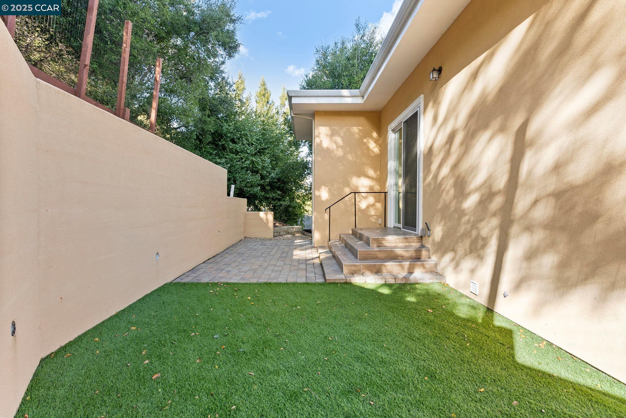 102 Barbara Rd, Orinda, California 94563, 4 Bedrooms Bedrooms, 11 Rooms Rooms,3 BathroomsBathrooms,Residential Lease,For Rent,102 Barbara Rd,41099850