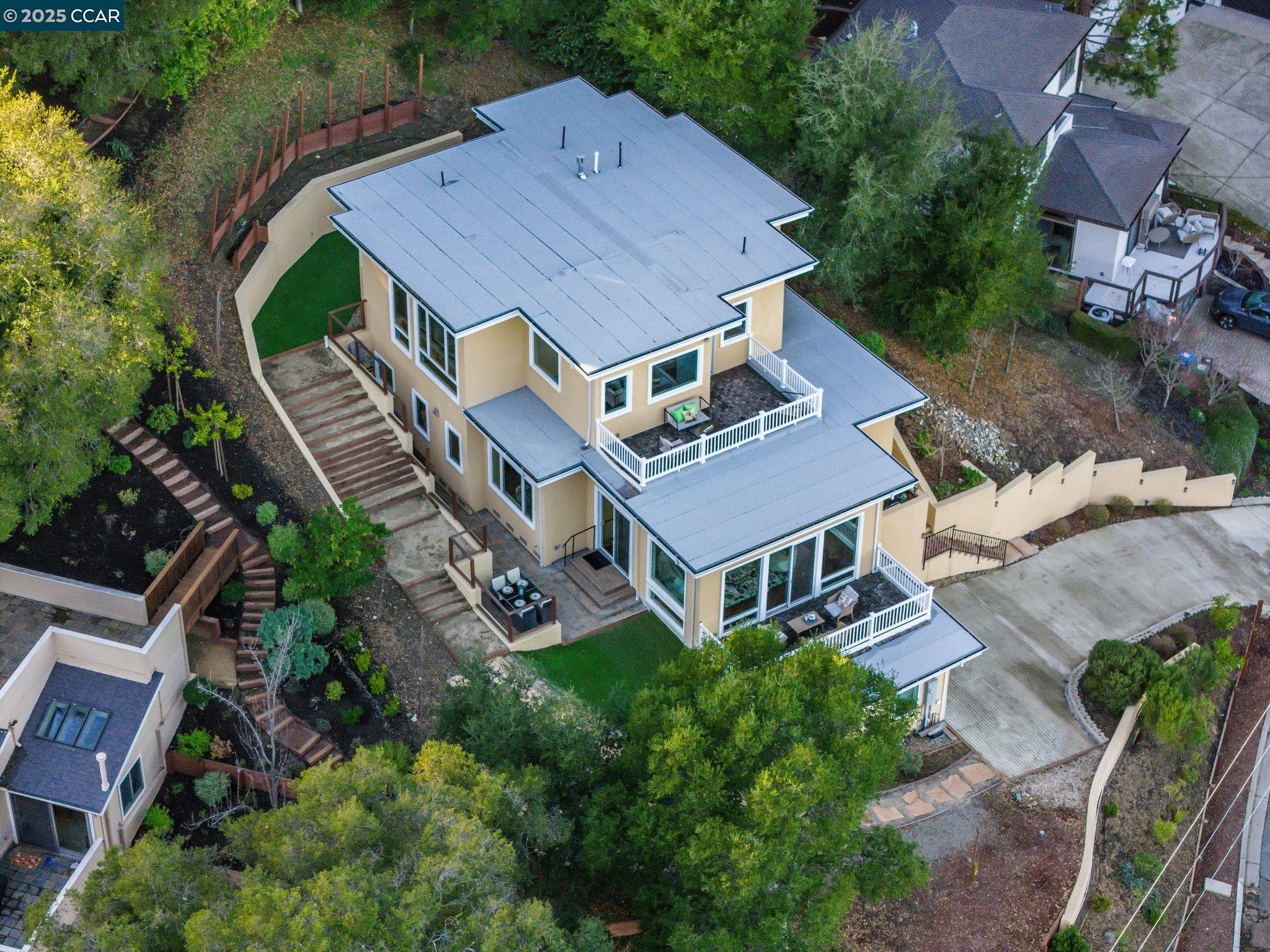 102 Barbara Rd, Orinda, California 94563, 4 Bedrooms Bedrooms, 11 Rooms Rooms,3 BathroomsBathrooms,Residential Lease,For Rent,102 Barbara Rd,41099850