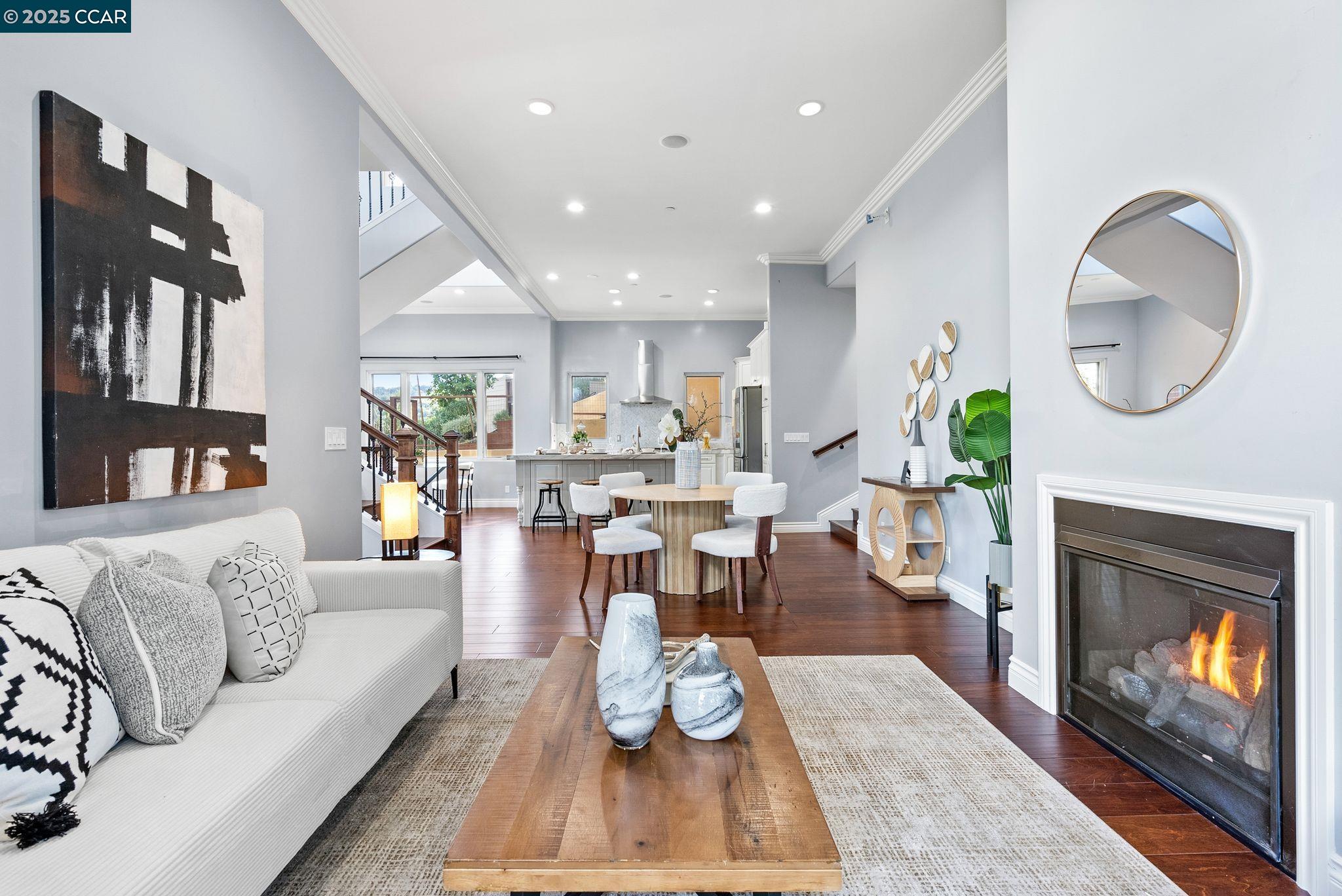 102 Barbara Rd, Orinda, California 94563, 4 Bedrooms Bedrooms, 11 Rooms Rooms,3 BathroomsBathrooms,Residential Lease,For Rent,102 Barbara Rd,41099850