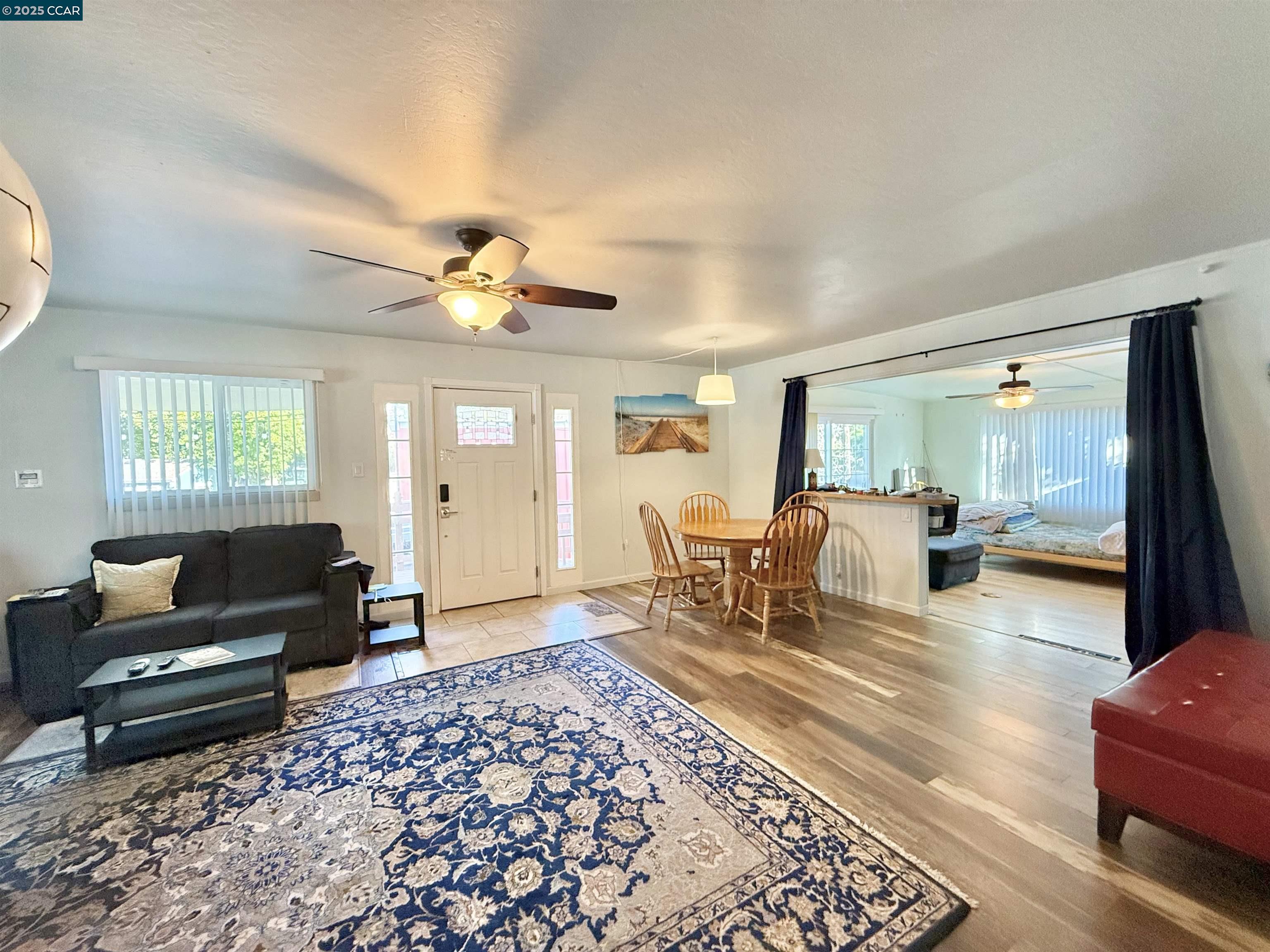 Detail Gallery Image 2 of 21 For 1824 Sycamore Dr, Isleton,  CA 95641 - 2 Beds | 1 Baths