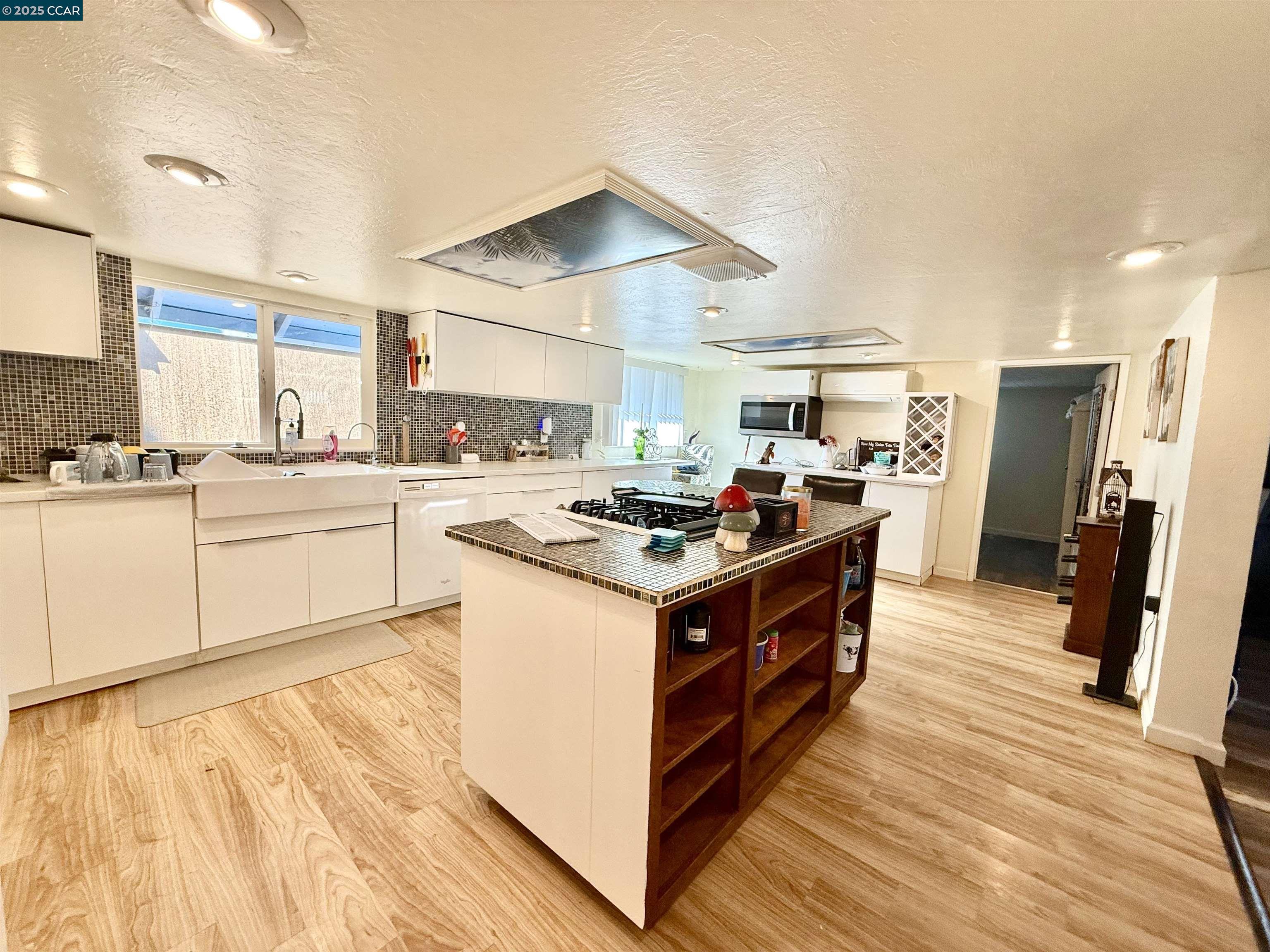 Detail Gallery Image 6 of 21 For 1824 Sycamore Dr, Isleton,  CA 95641 - 2 Beds | 1 Baths