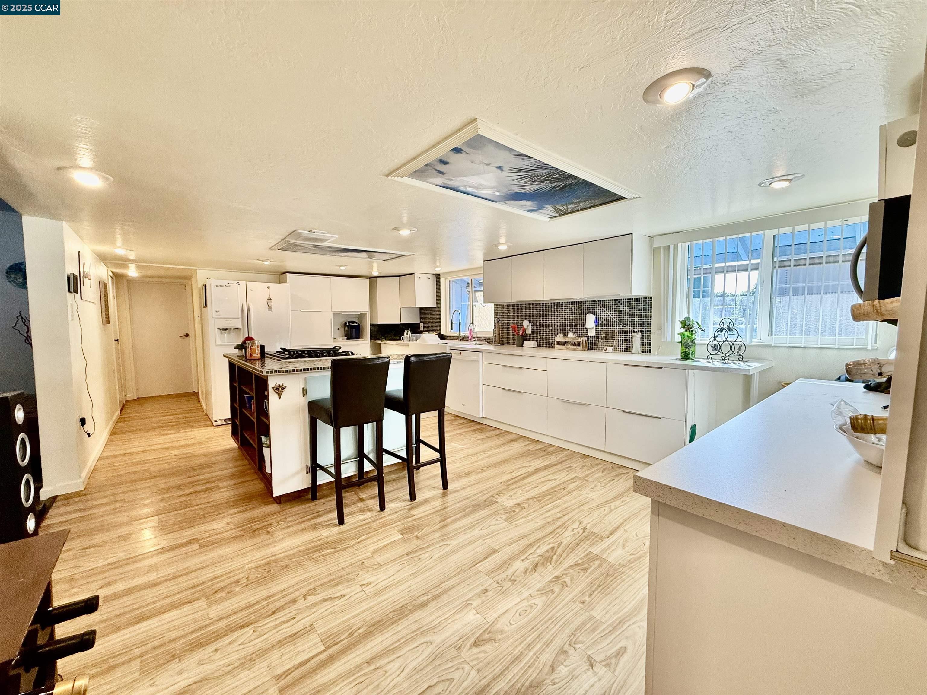 Detail Gallery Image 7 of 21 For 1824 Sycamore Dr, Isleton,  CA 95641 - 2 Beds | 1 Baths
