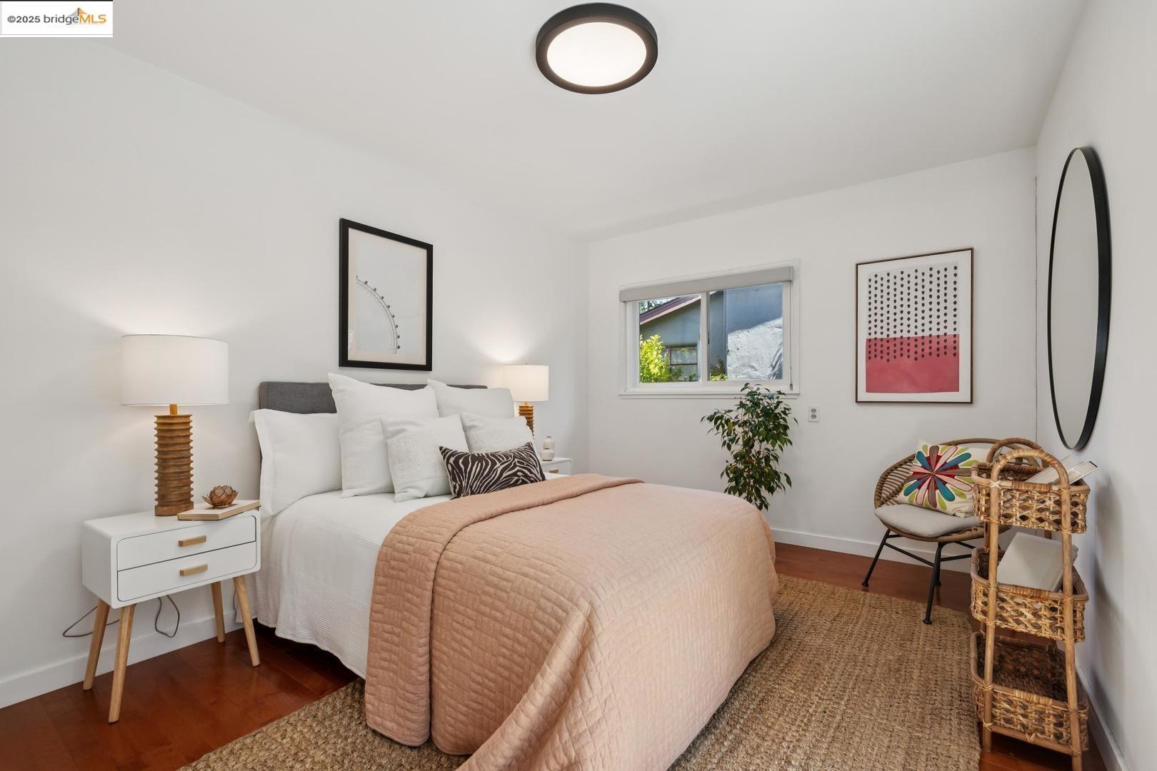 Detail Gallery Image 39 of 51 For 935 Grizzly Peak Blvd, Berkeley,  CA 94708 - 4 Beds | 2/1 Baths