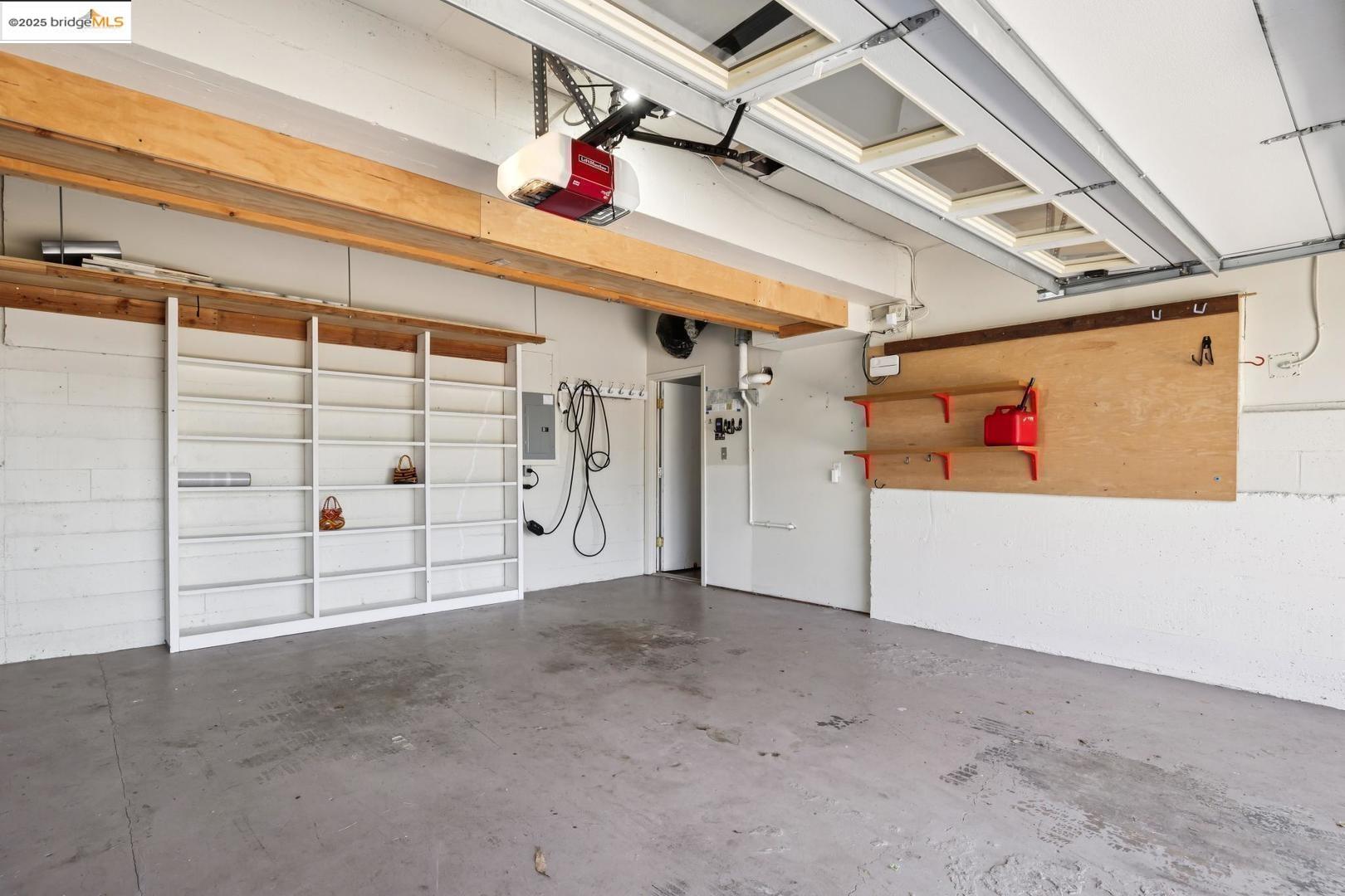 Detail Gallery Image 50 of 51 For 935 Grizzly Peak Blvd, Berkeley,  CA 94708 - 4 Beds | 2/1 Baths